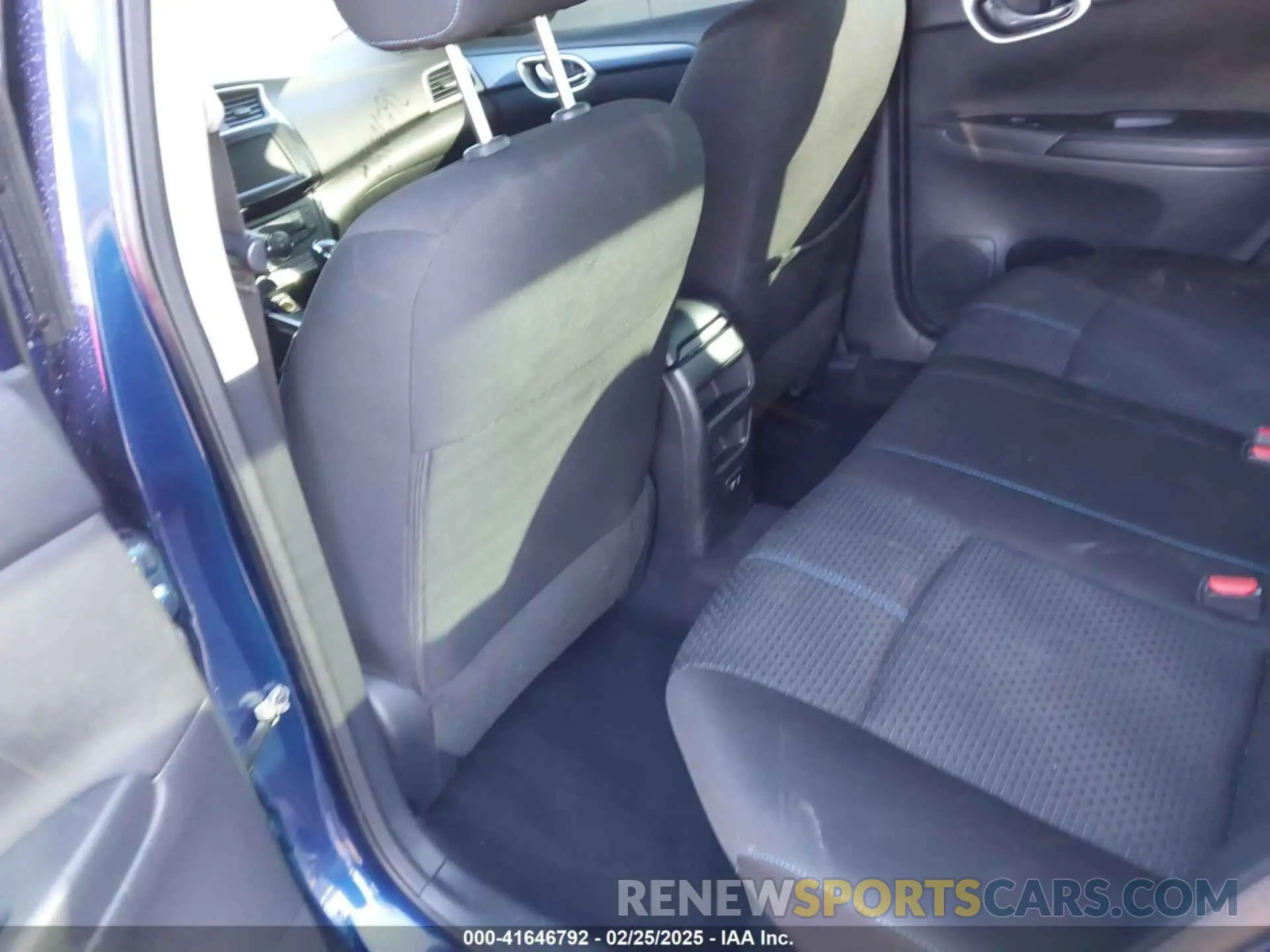 8 Photograph of a damaged car 3N1AB7APXKY276622 NISSAN SENTRA 2019