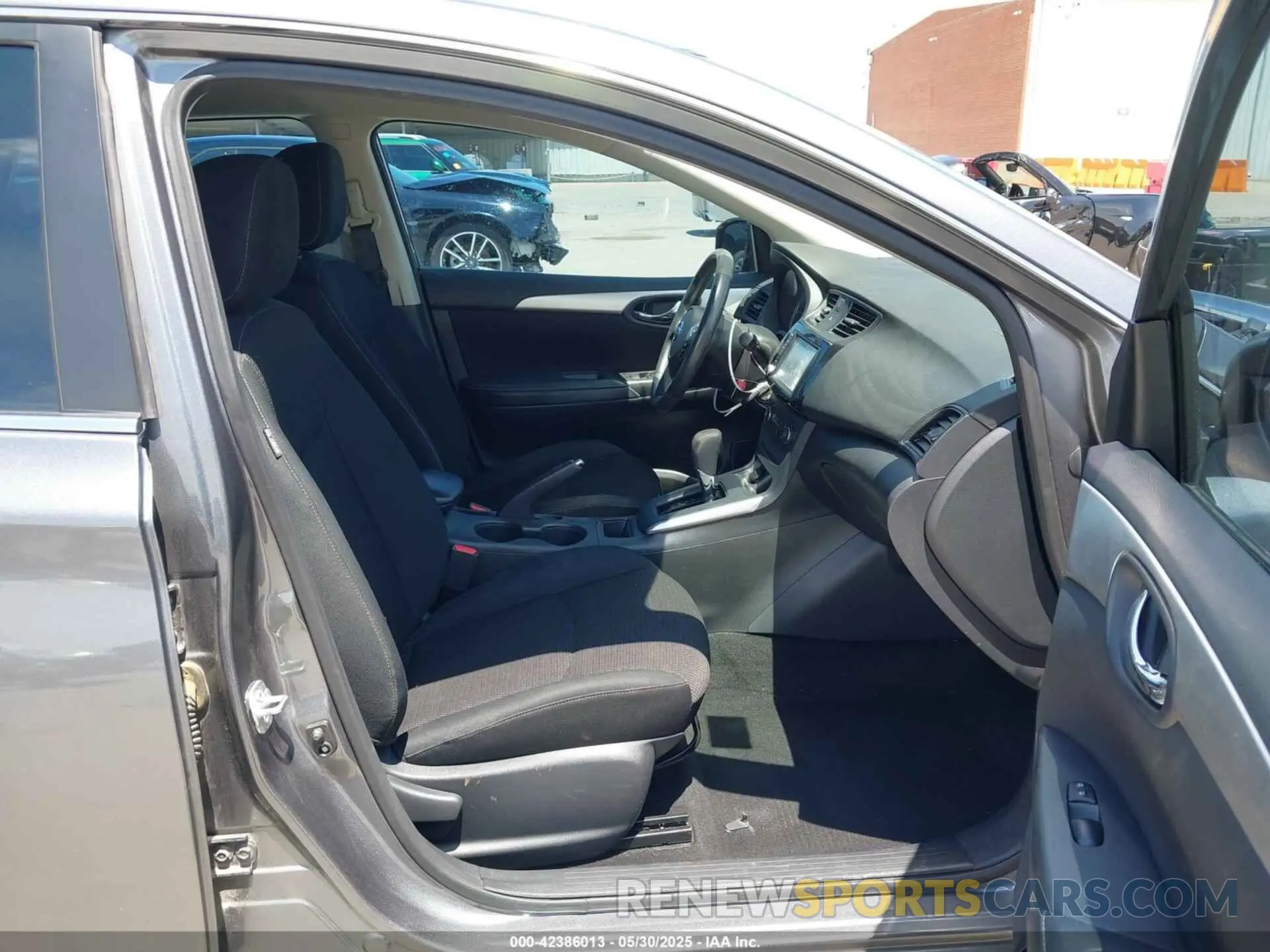 5 Photograph of a damaged car 3N1AB7APXKY277320 NISSAN SENTRA 2019