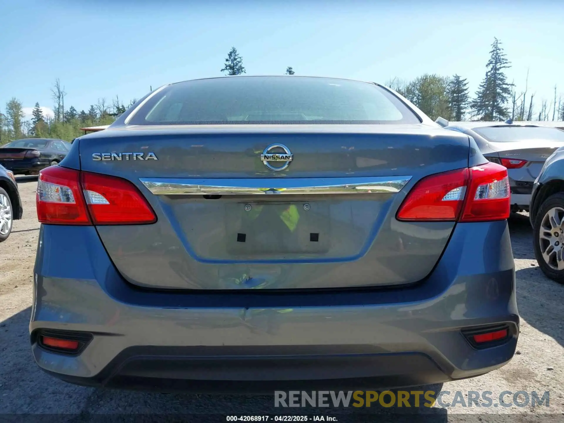 17 Photograph of a damaged car 3N1AB7APXKY287653 NISSAN SENTRA 2019
