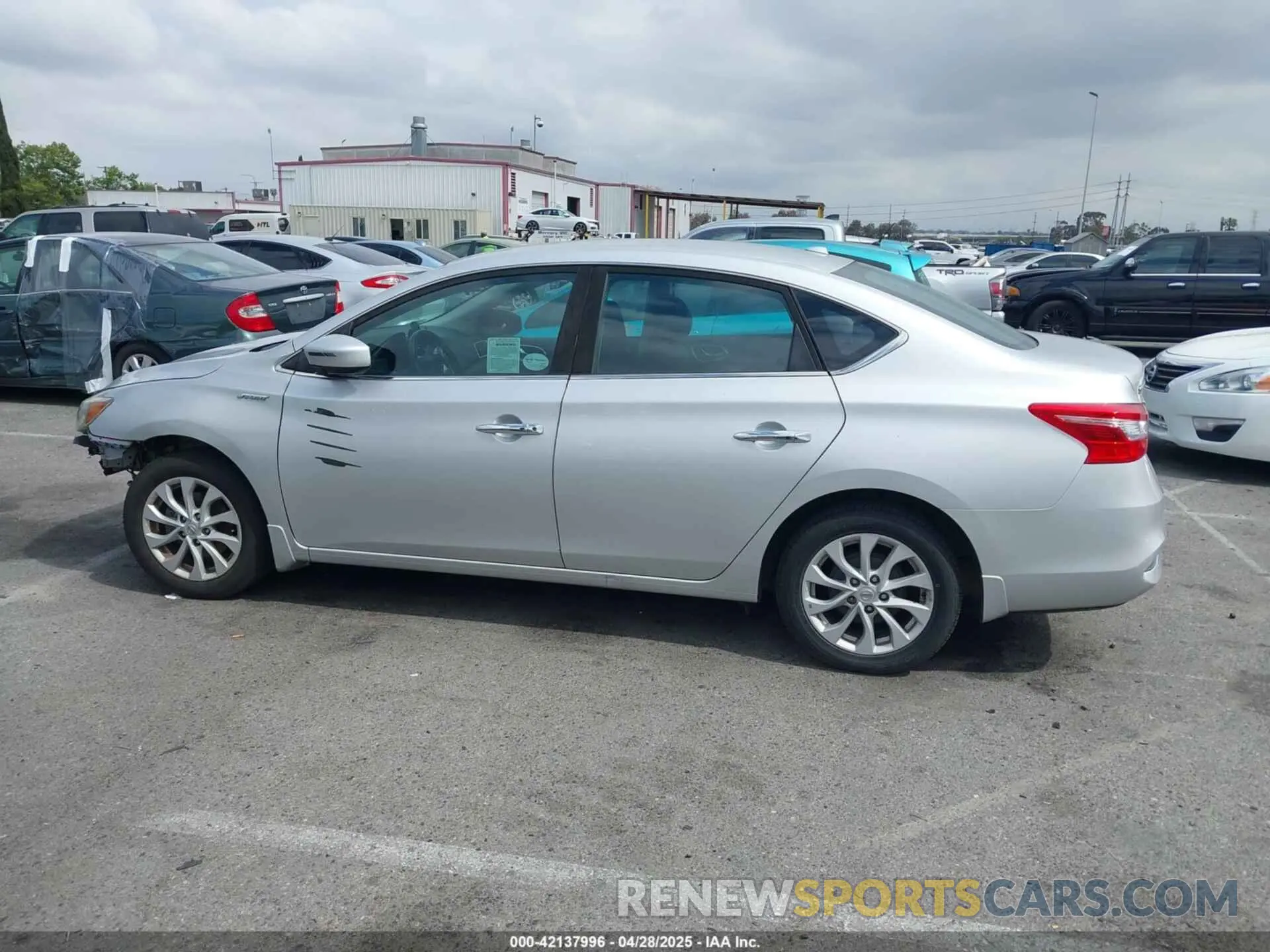 15 Photograph of a damaged car 3N1AB7APXKY288818 NISSAN SENTRA 2019