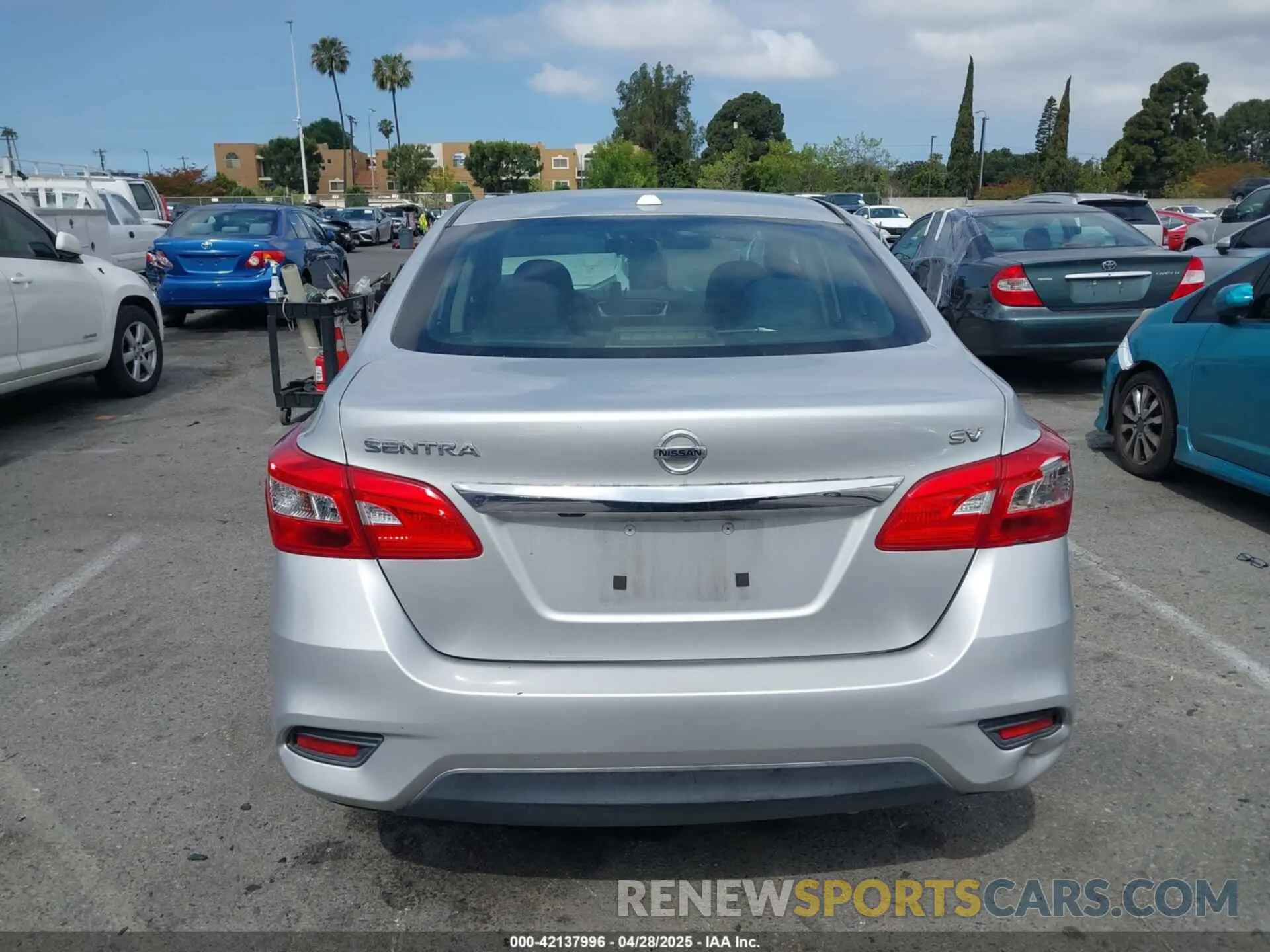 17 Photograph of a damaged car 3N1AB7APXKY288818 NISSAN SENTRA 2019
