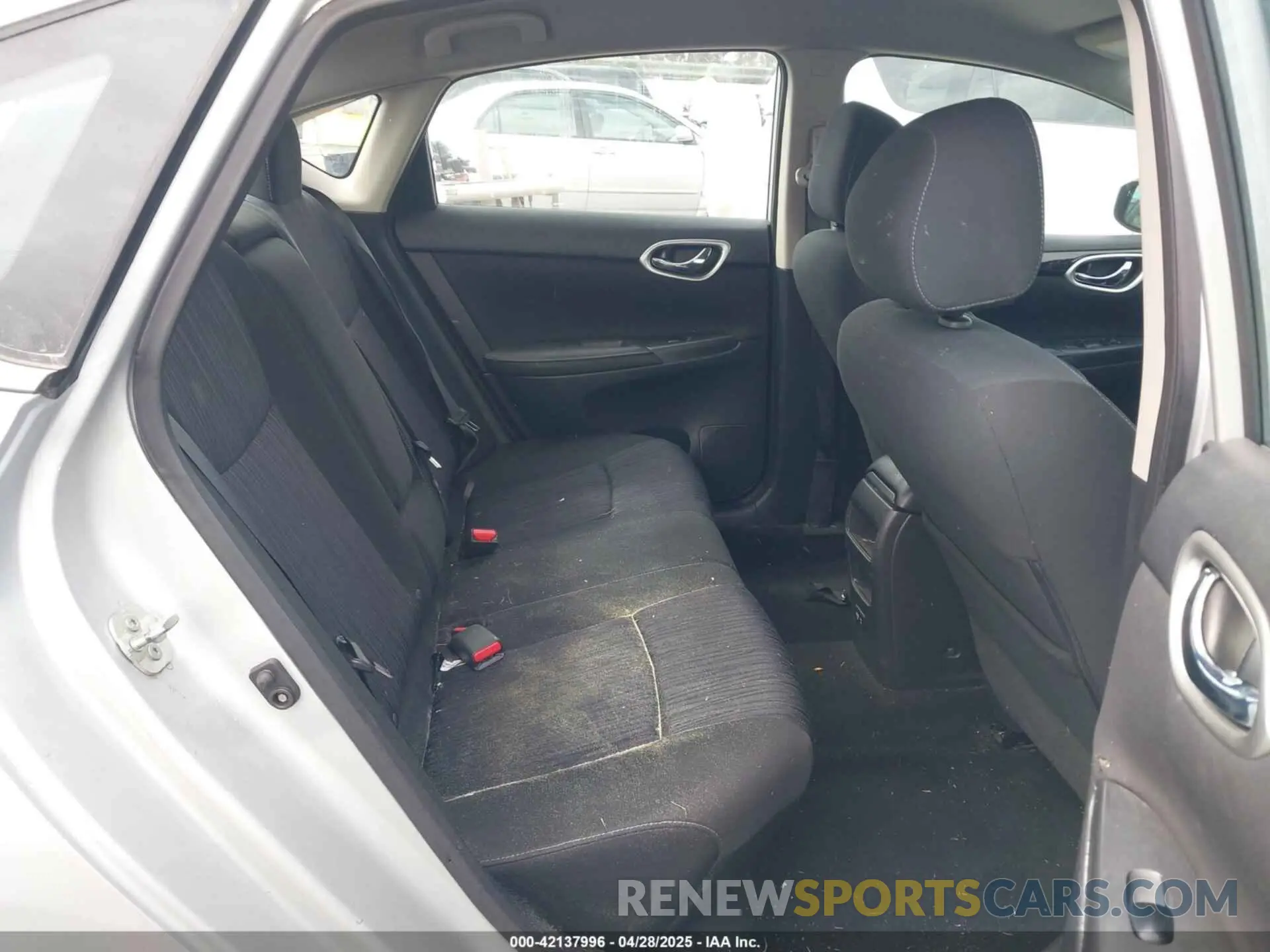 8 Photograph of a damaged car 3N1AB7APXKY288818 NISSAN SENTRA 2019