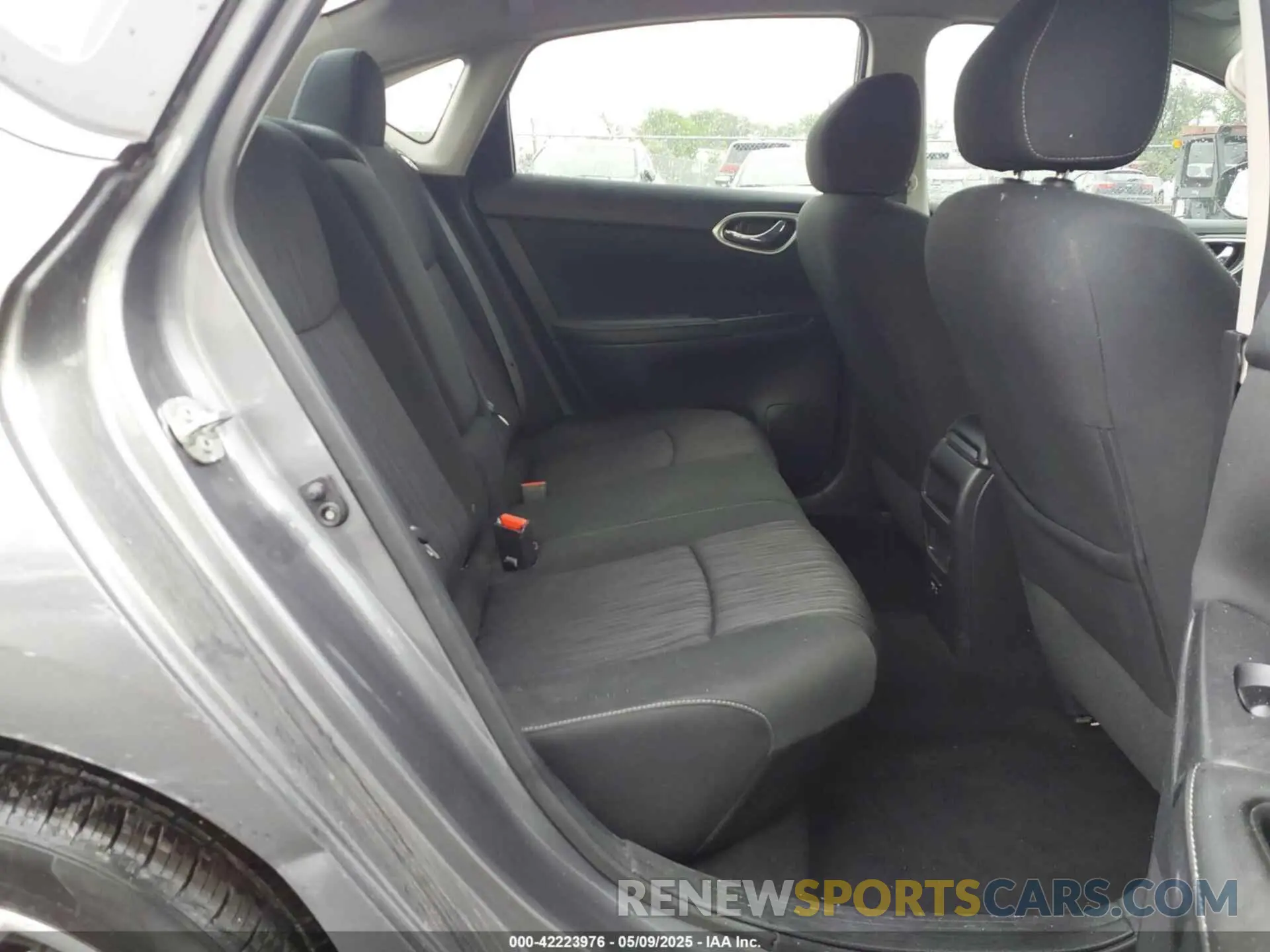 8 Photograph of a damaged car 3N1AB7APXKY295347 NISSAN SENTRA 2019
