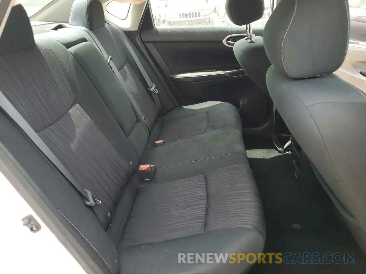 10 Photograph of a damaged car 3N1AB7APXKY303057 NISSAN SENTRA 2019