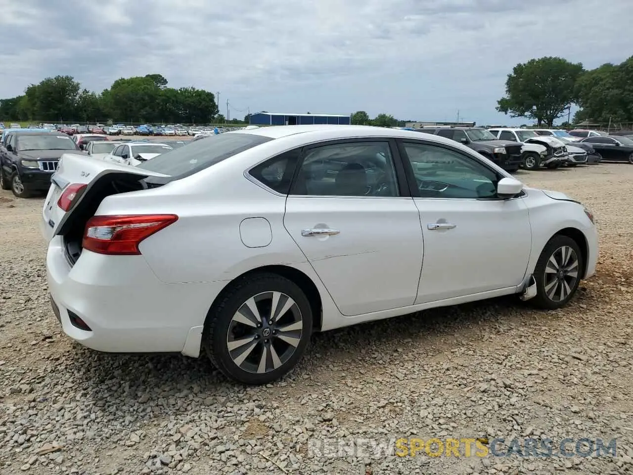 3 Photograph of a damaged car 3N1AB7APXKY303057 NISSAN SENTRA 2019