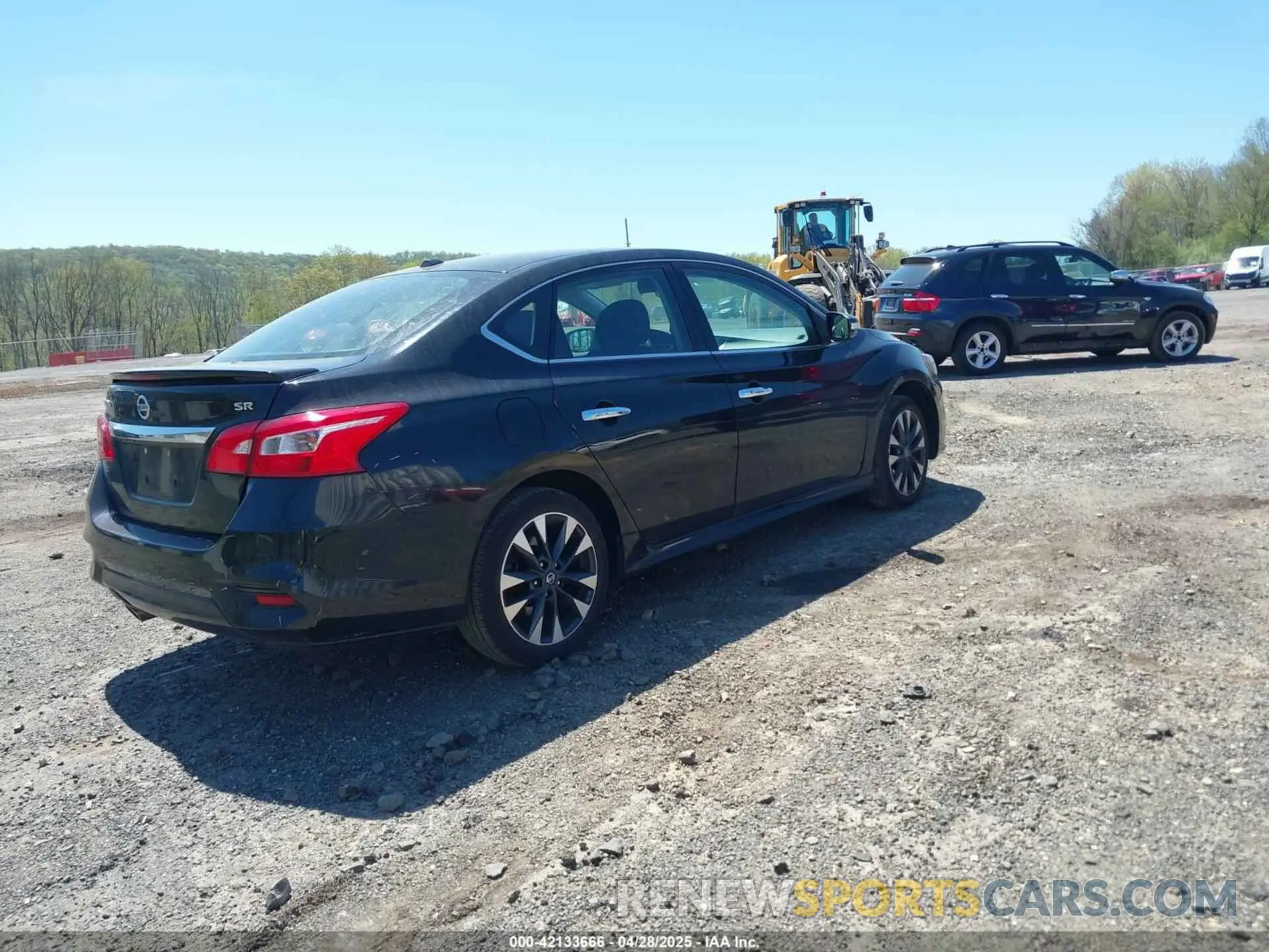 4 Photograph of a damaged car 3N1AB7APXKY313183 NISSAN SENTRA 2019