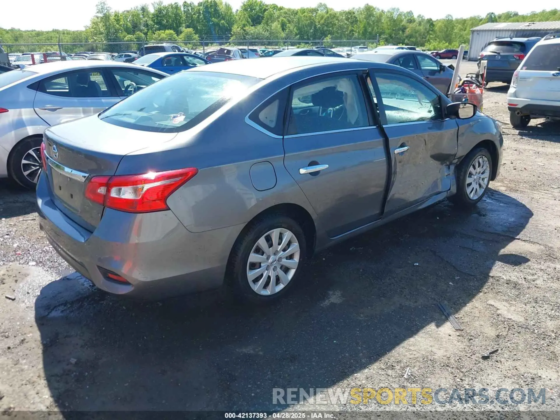 4 Photograph of a damaged car 3N1AB7APXKY320330 NISSAN SENTRA 2019