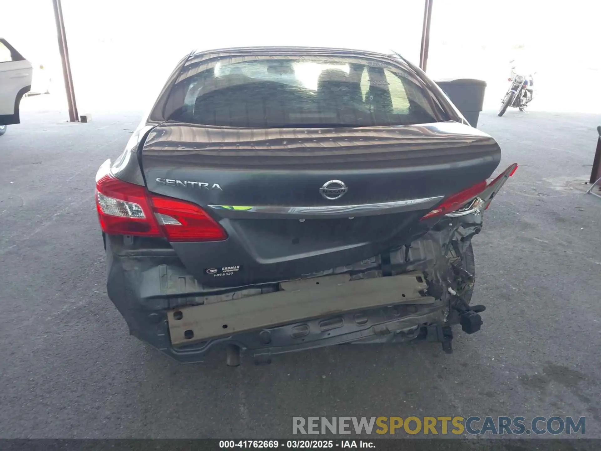 18 Photograph of a damaged car 3N1AB7APXKY330064 NISSAN SENTRA 2019