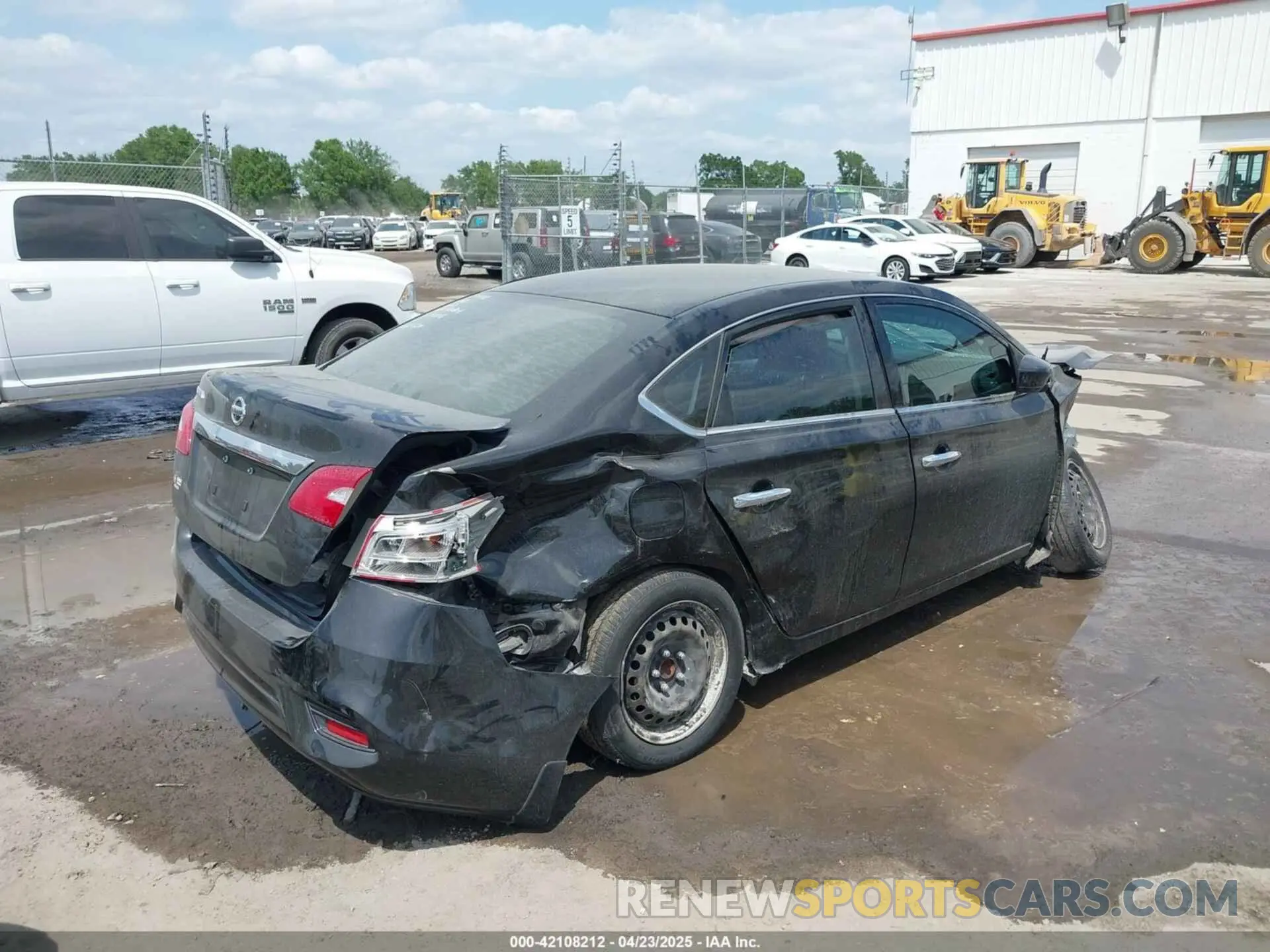 4 Photograph of a damaged car 3N1AB7APXKY331814 NISSAN SENTRA 2019