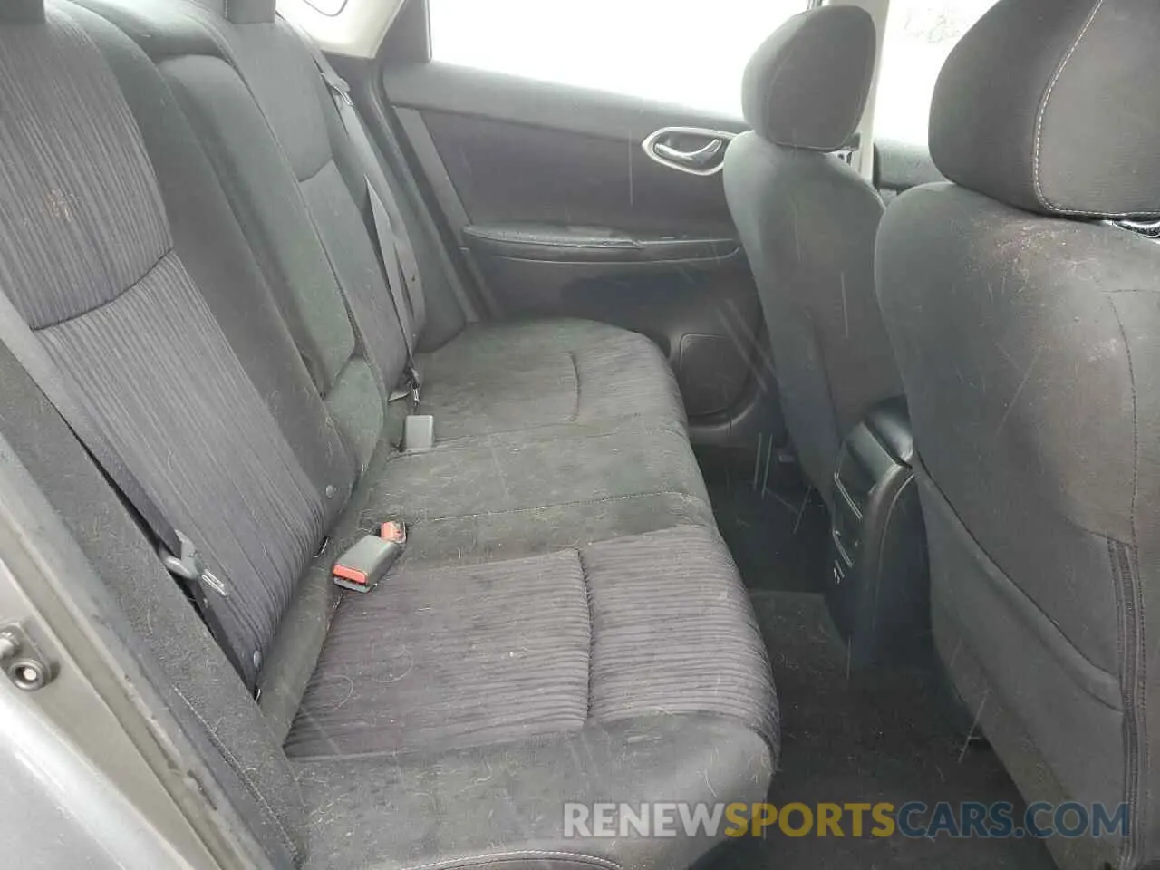 10 Photograph of a damaged car 3N1AB7APXKY353005 NISSAN SENTRA 2019