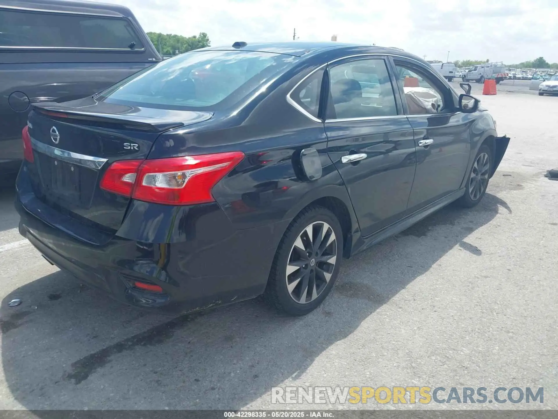 4 Photograph of a damaged car 3N1AB7APXKY353246 NISSAN SENTRA 2019