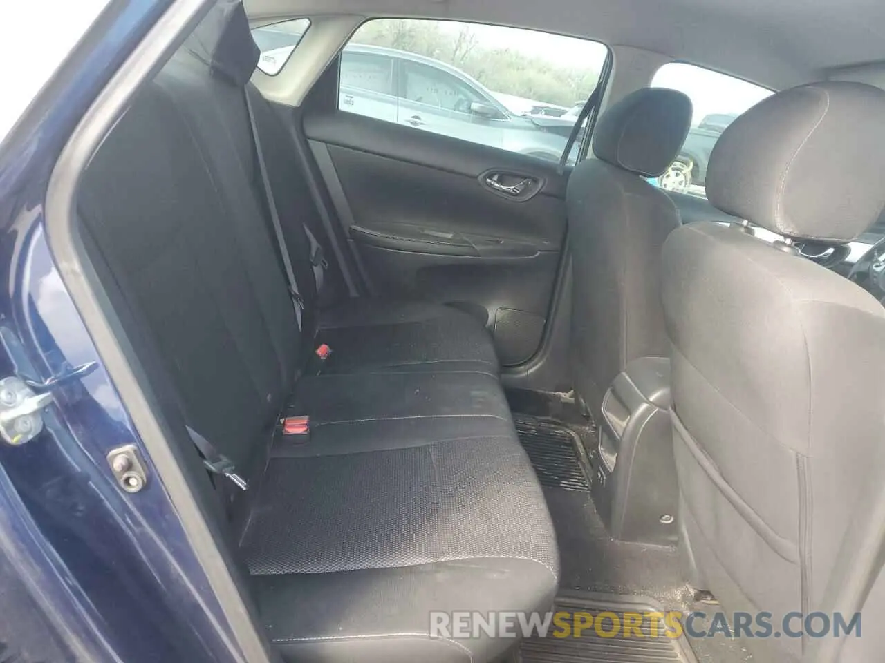 10 Photograph of a damaged car 3N1AB7APXKY366952 NISSAN SENTRA 2019