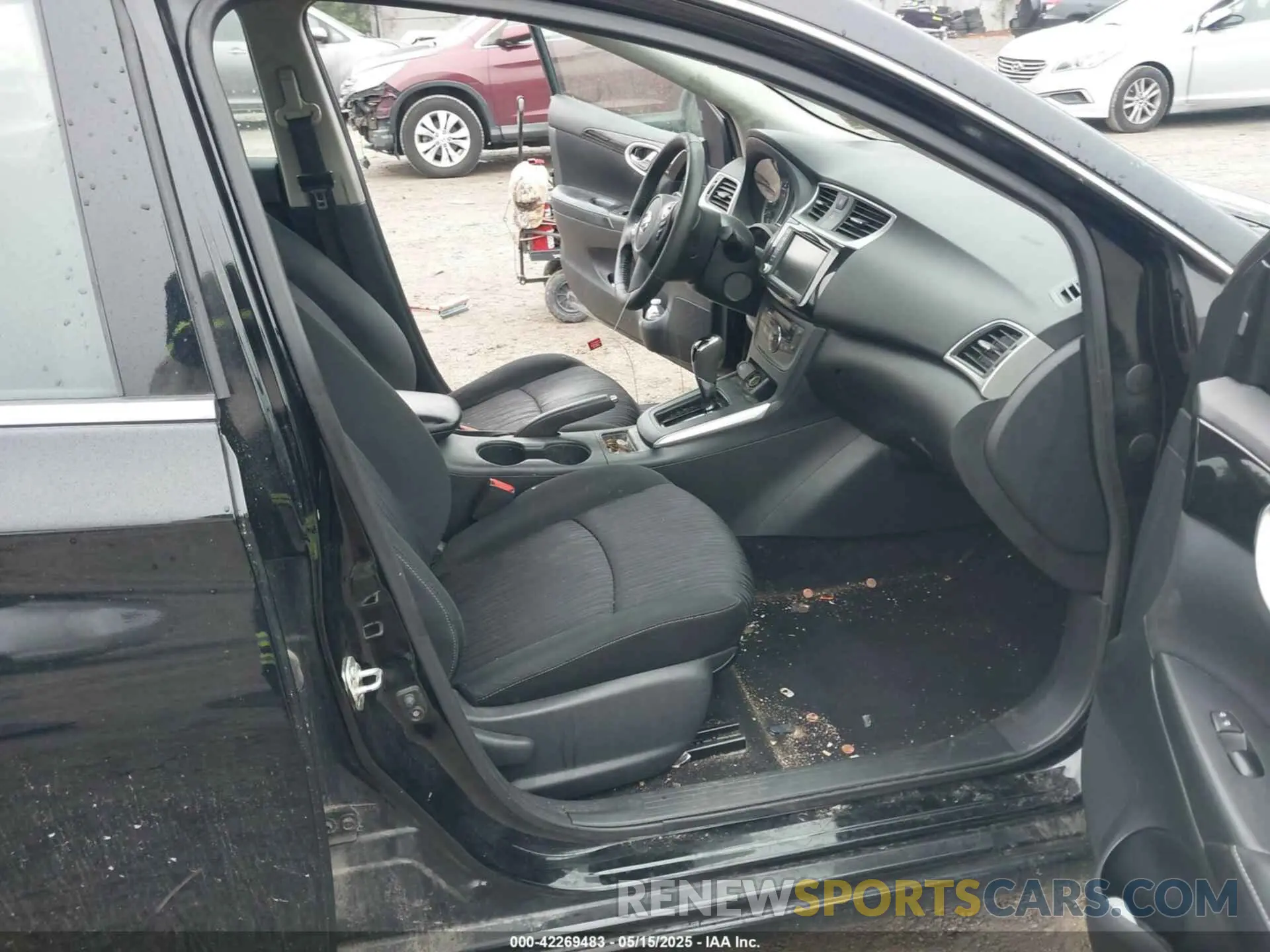 5 Photograph of a damaged car 3N1AB7APXKY393651 NISSAN SENTRA 2019