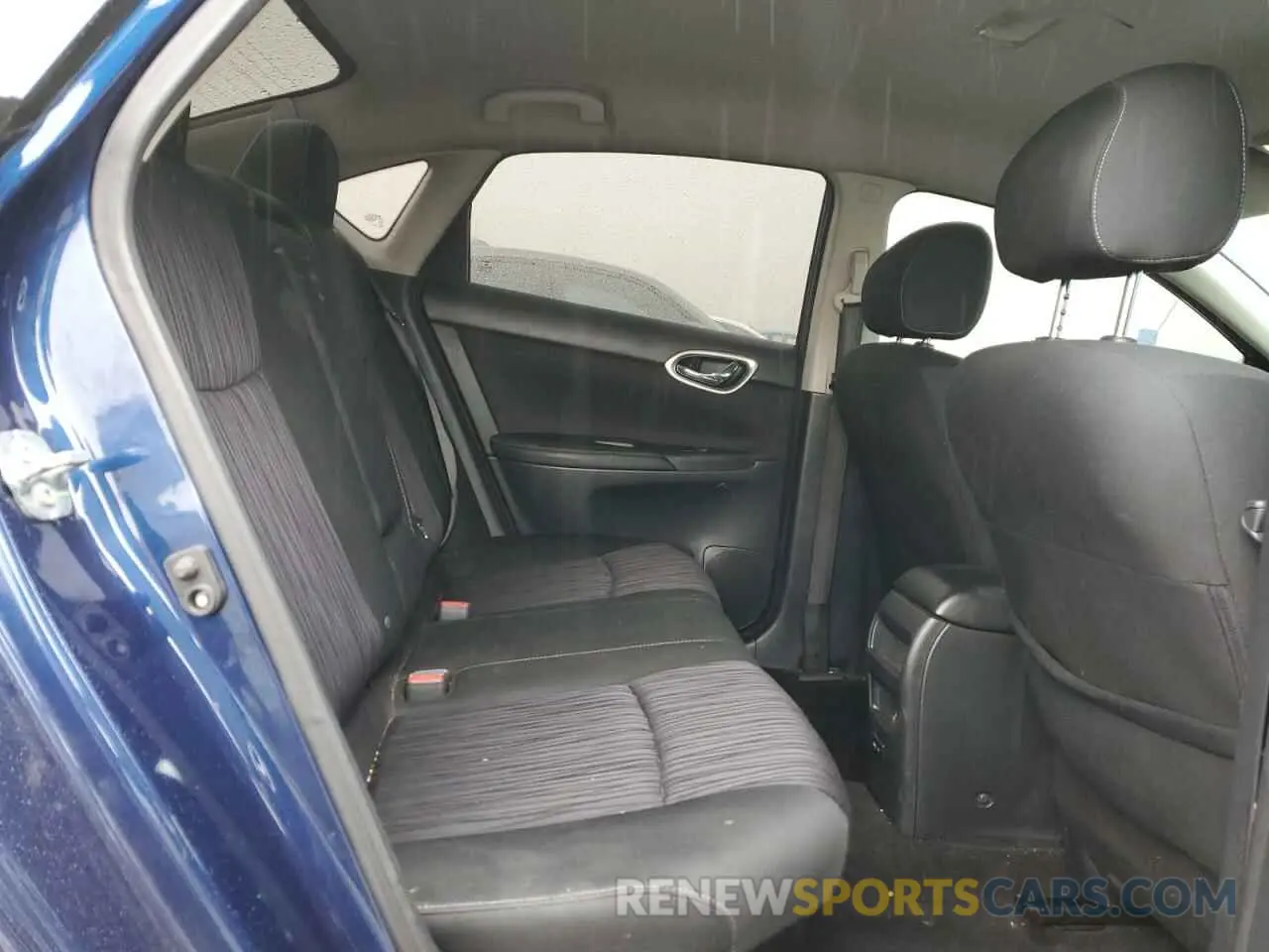 10 Photograph of a damaged car 3N1AB7APXKY402591 NISSAN SENTRA 2019