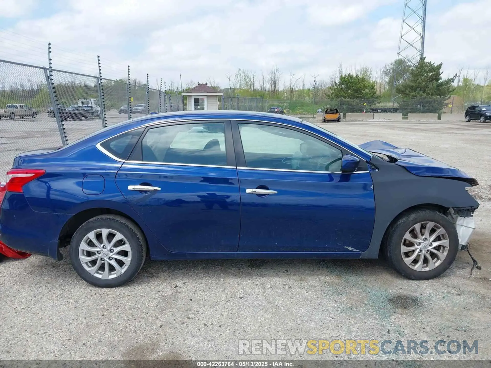 13 Photograph of a damaged car 3N1AB7APXKY404390 NISSAN SENTRA 2019