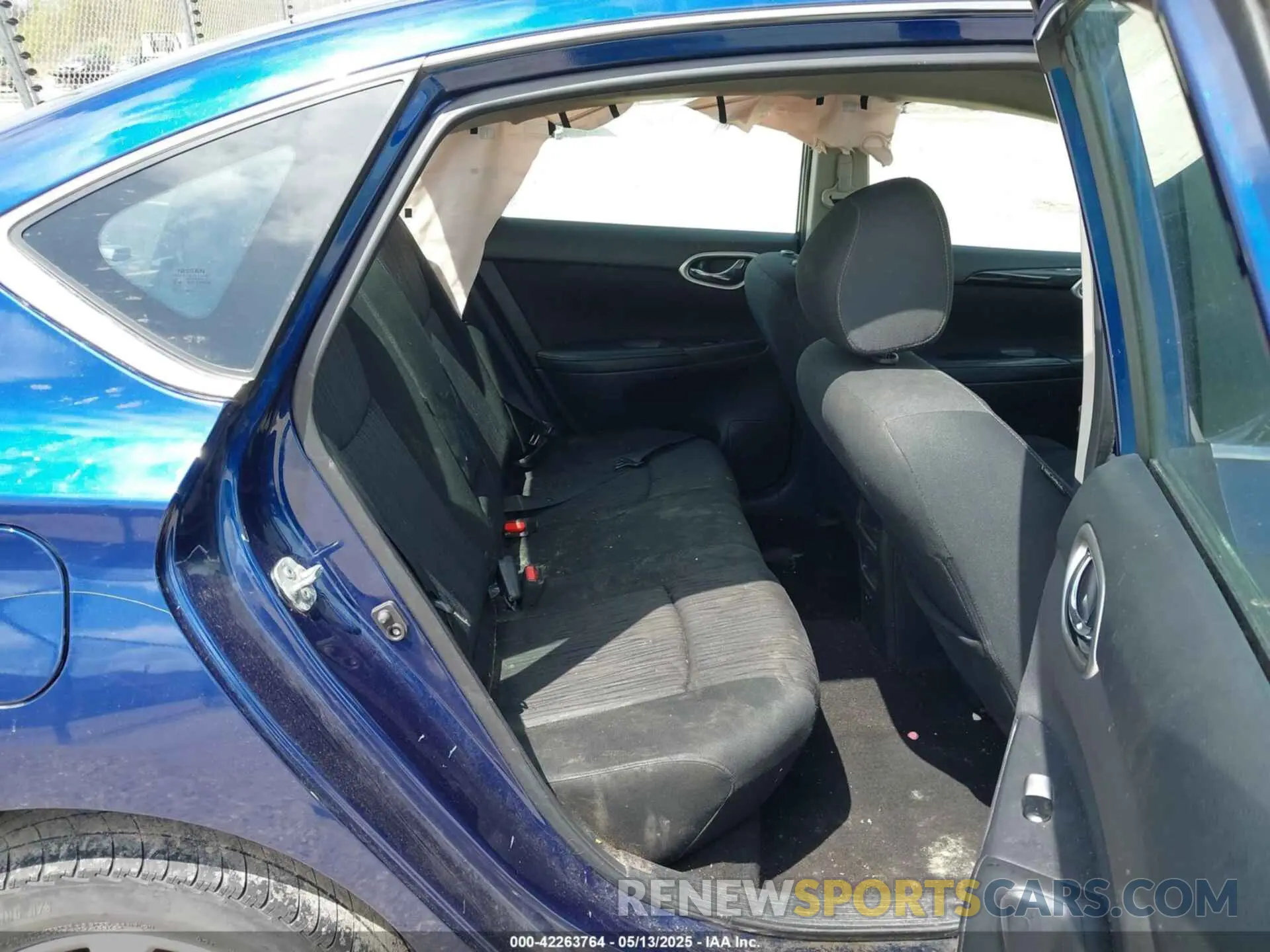 8 Photograph of a damaged car 3N1AB7APXKY404390 NISSAN SENTRA 2019