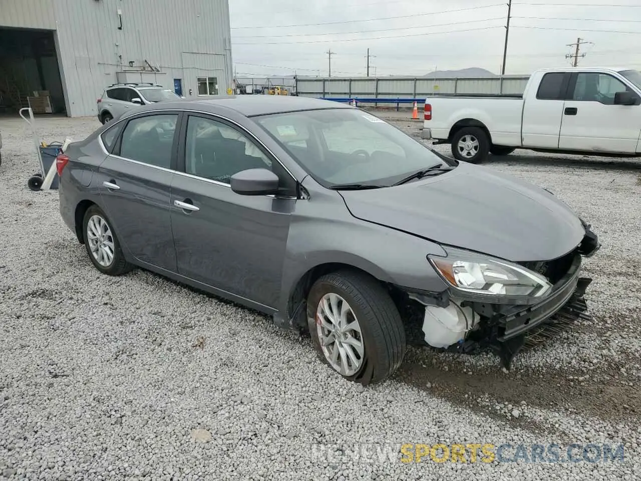 4 Photograph of a damaged car 3N1AB7APXKY417673 NISSAN SENTRA 2019