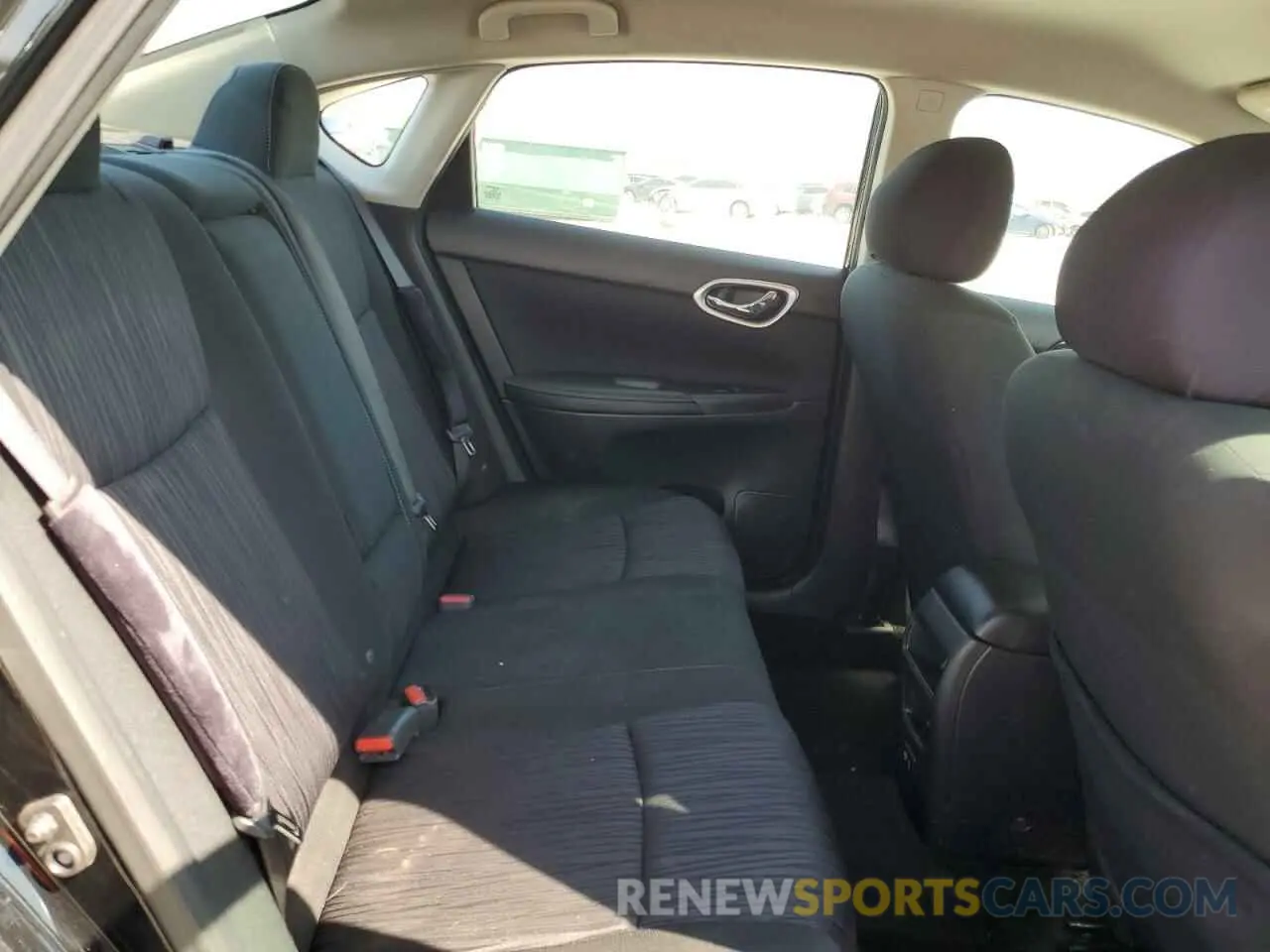 10 Photograph of a damaged car 3N1AB7APXKY418841 NISSAN SENTRA 2019