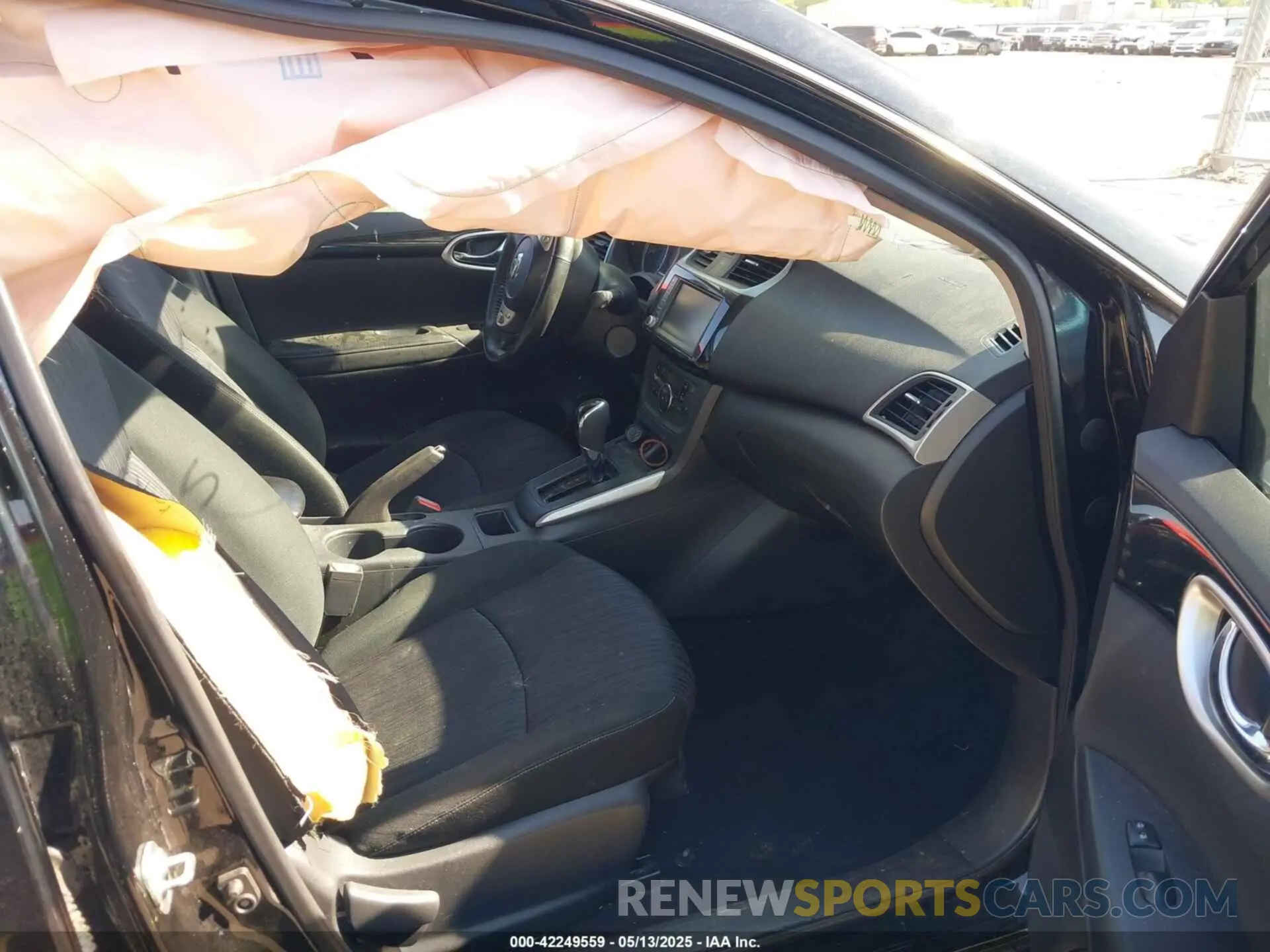 5 Photograph of a damaged car 3N1AB7APXKY430231 NISSAN SENTRA 2019