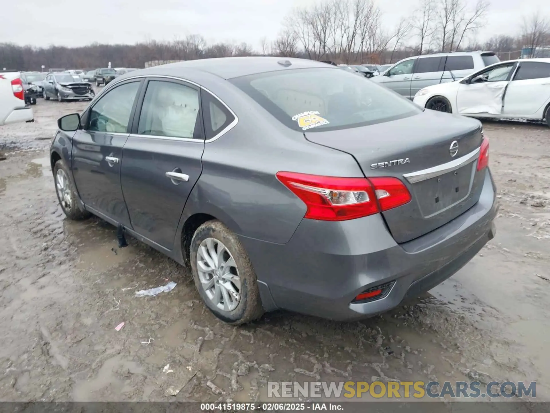 3 Photograph of a damaged car 3N1AB7APXKY435669 NISSAN SENTRA 2019