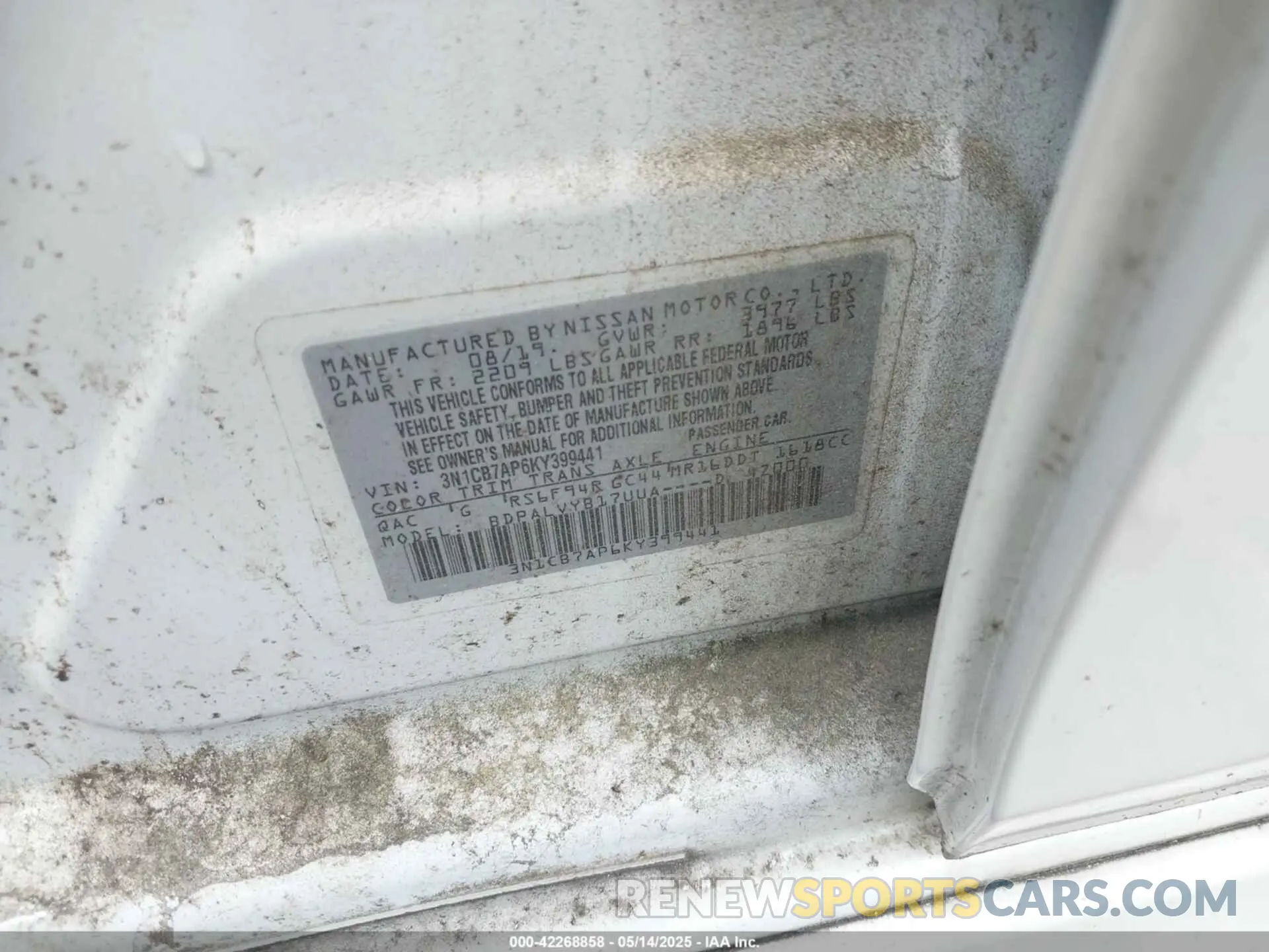 9 Photograph of a damaged car 3N1CB7AP6KY399441 NISSAN SENTRA 2019