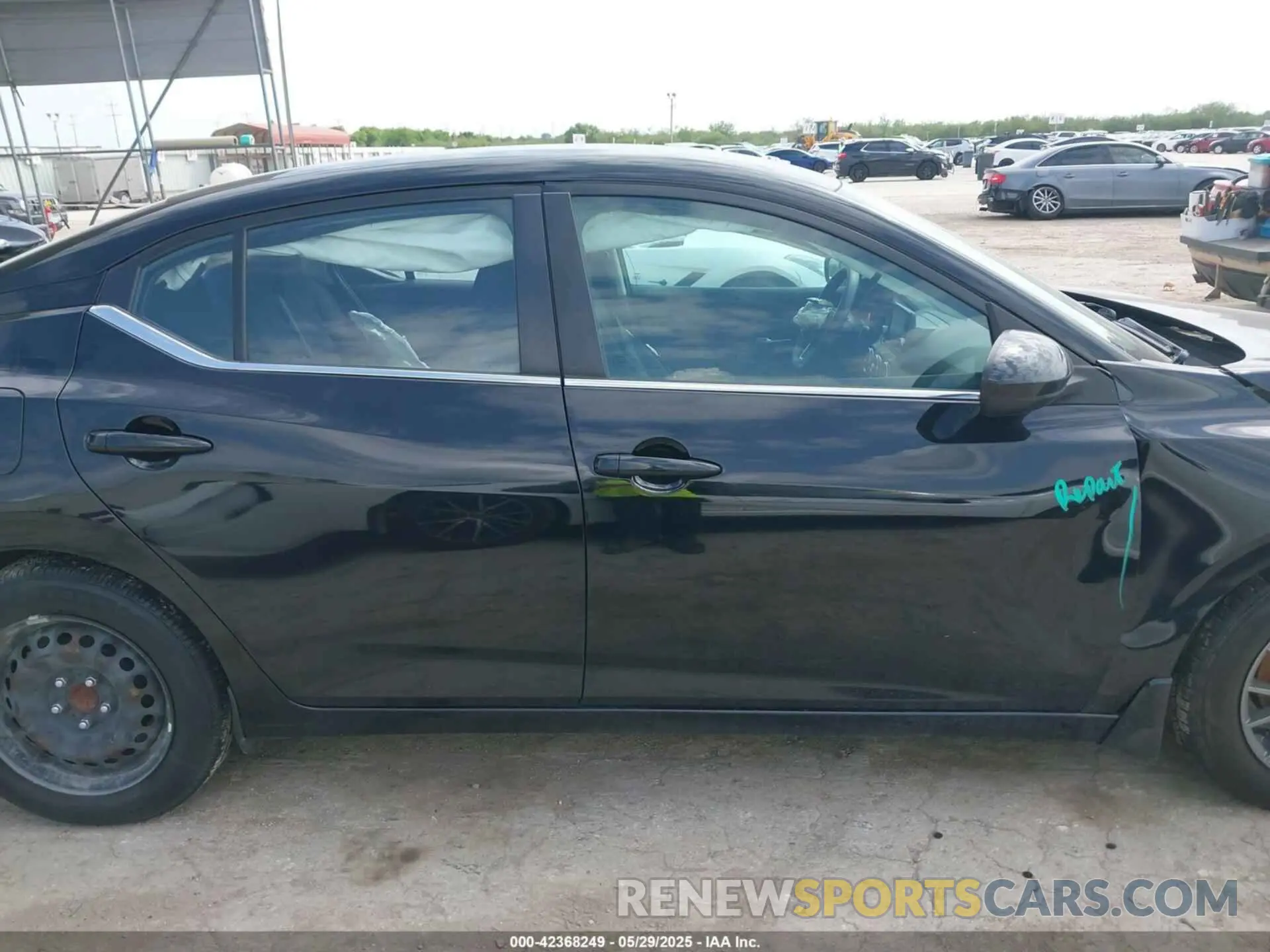 14 Photograph of a damaged car 3N1AB8BV0LY245612 NISSAN SENTRA 2020