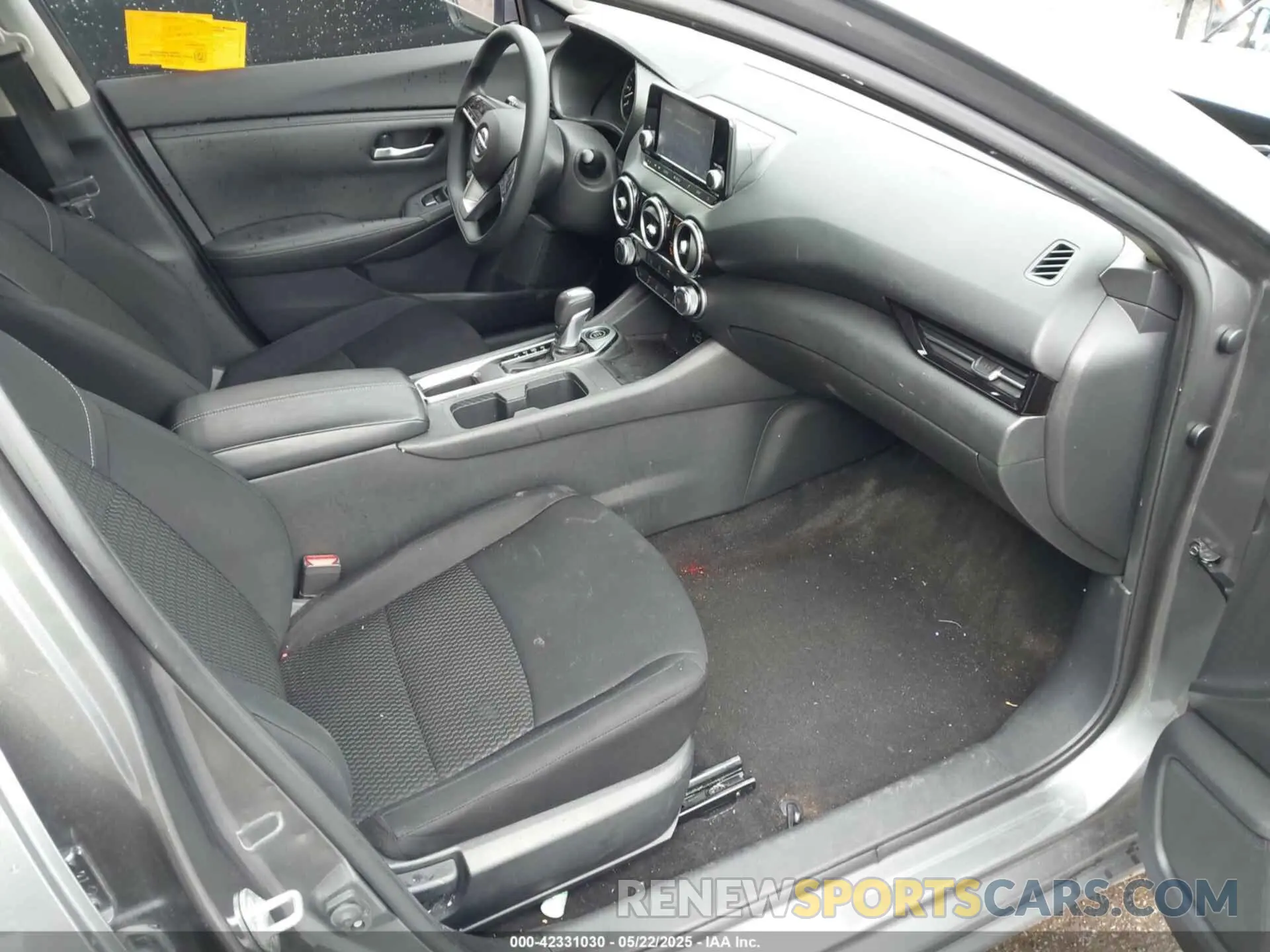 5 Photograph of a damaged car 3N1AB8BV1LY224641 NISSAN SENTRA 2020