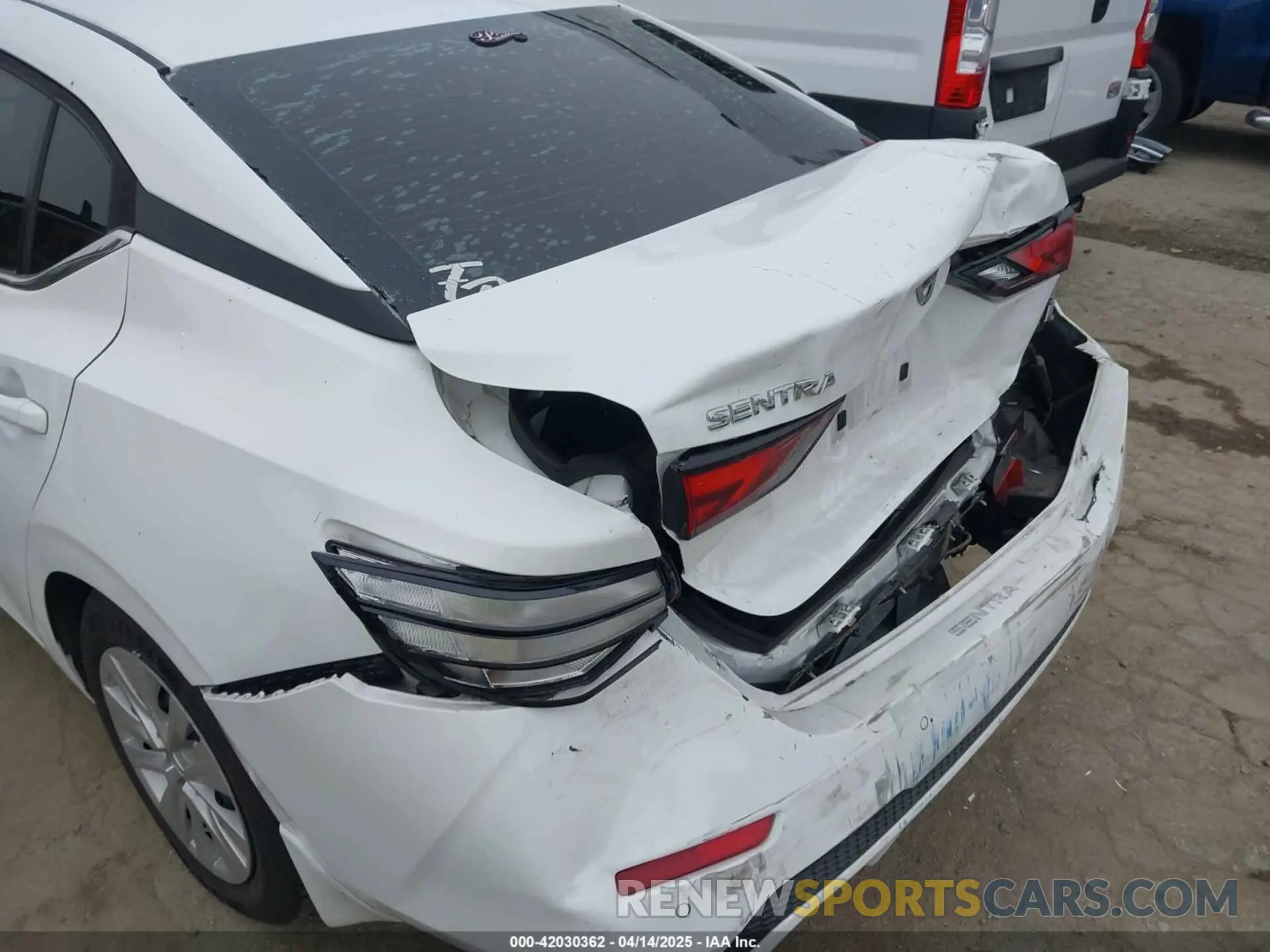 6 Photograph of a damaged car 3N1AB8BV1LY251208 NISSAN SENTRA 2020