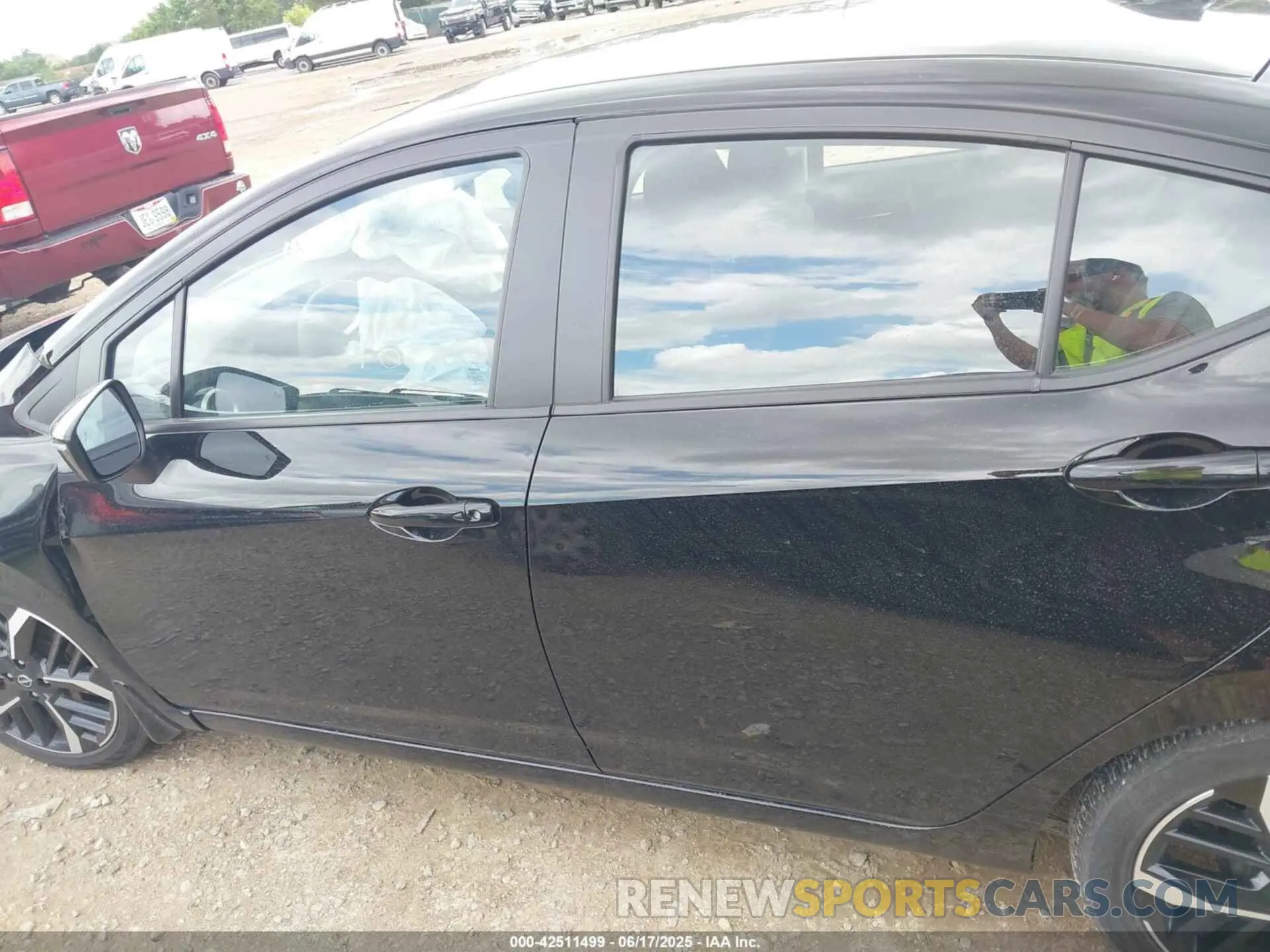 15 Photograph of a damaged car 3N1AB8BV1LY255100 NISSAN SENTRA 2020