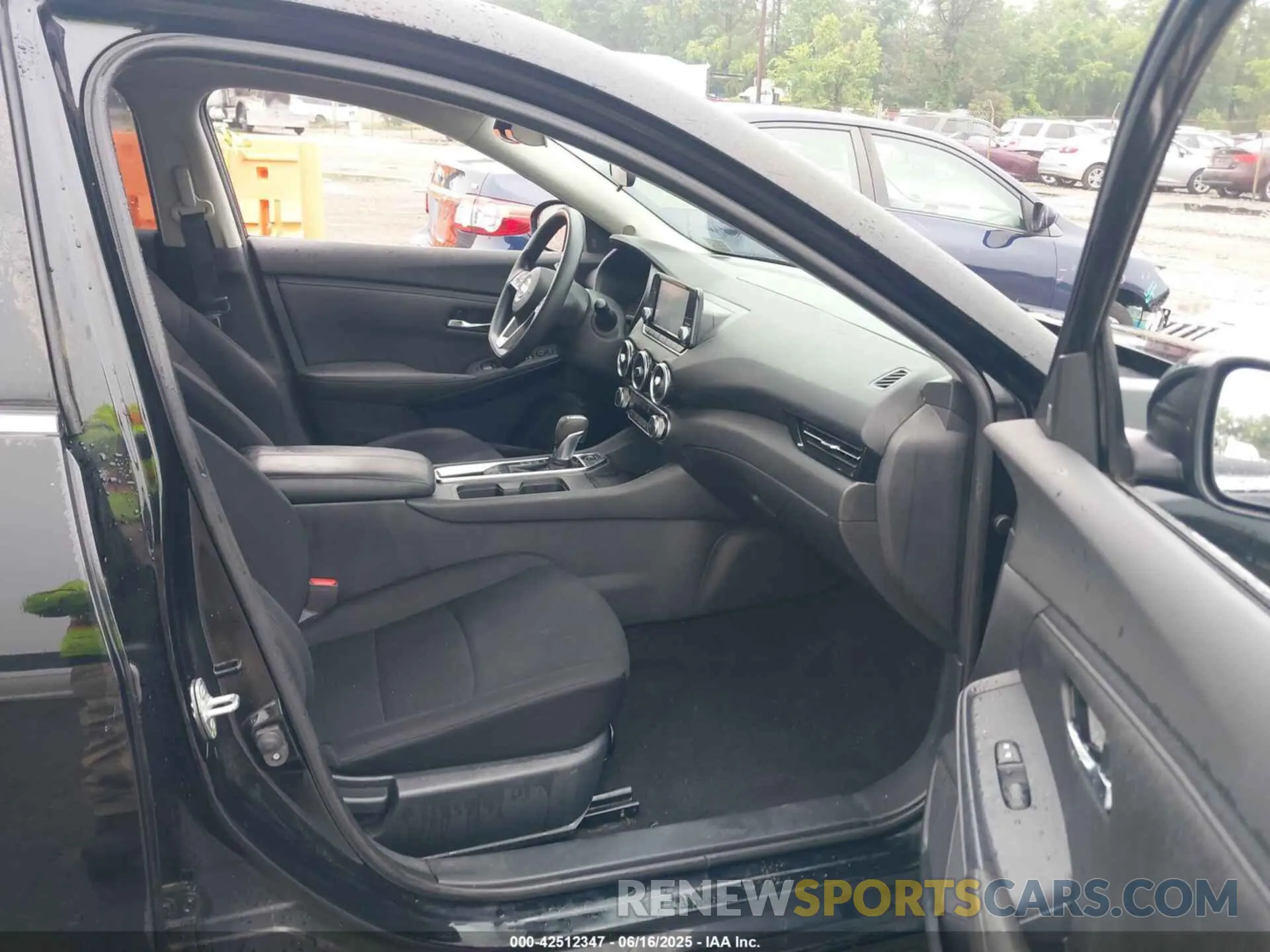 5 Photograph of a damaged car 3N1AB8BV3LY275770 NISSAN SENTRA 2020