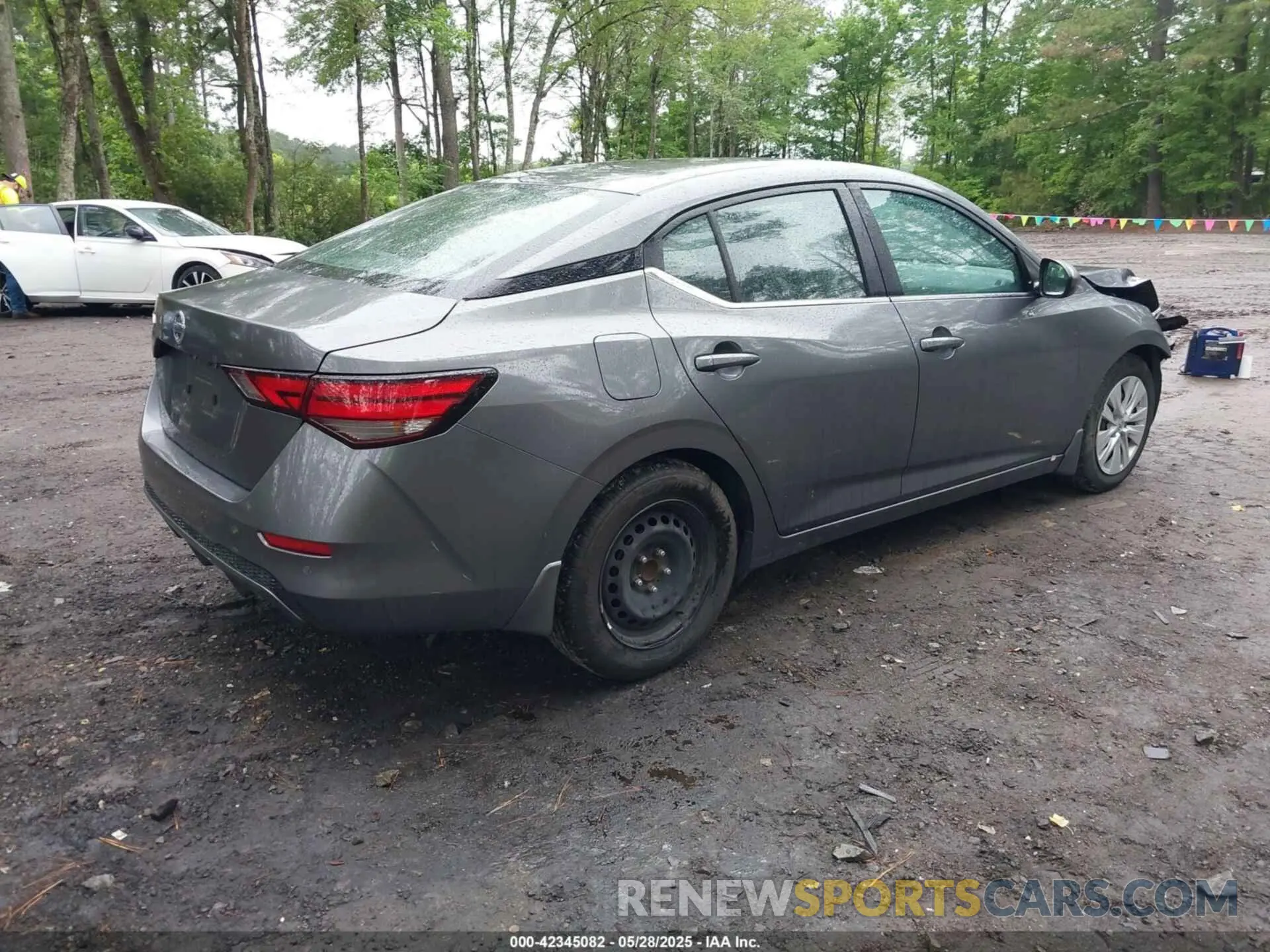 4 Photograph of a damaged car 3N1AB8BV3LY291838 NISSAN SENTRA 2020