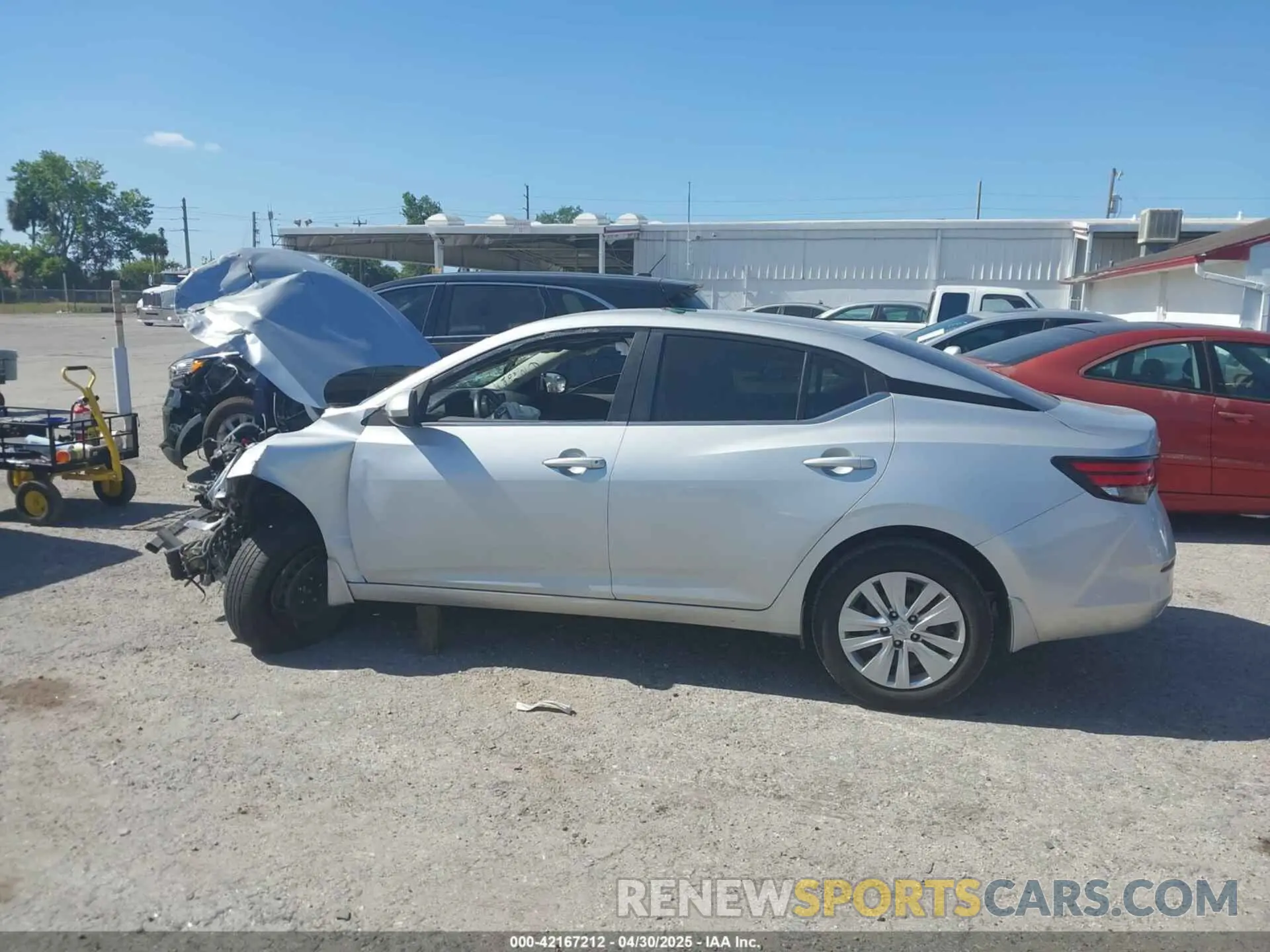 14 Photograph of a damaged car 3N1AB8BV5LY275270 NISSAN SENTRA 2020