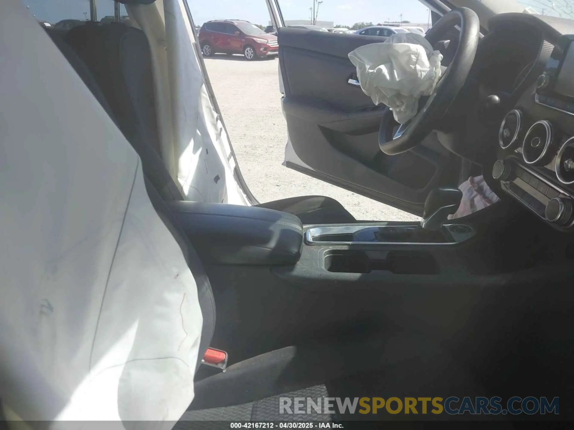 5 Photograph of a damaged car 3N1AB8BV5LY275270 NISSAN SENTRA 2020