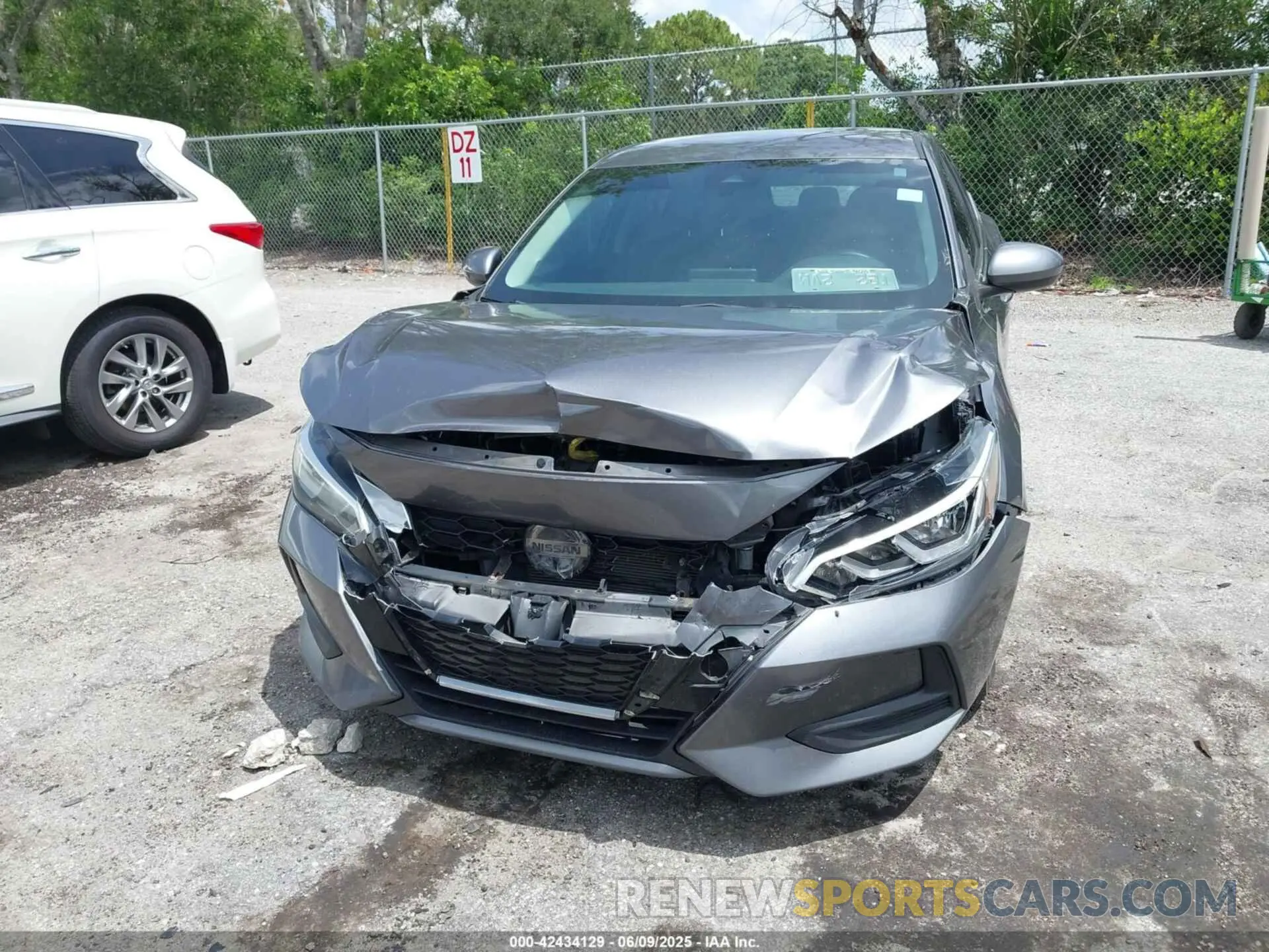 6 Photograph of a damaged car 3N1AB8BV6LY206345 NISSAN SENTRA 2020