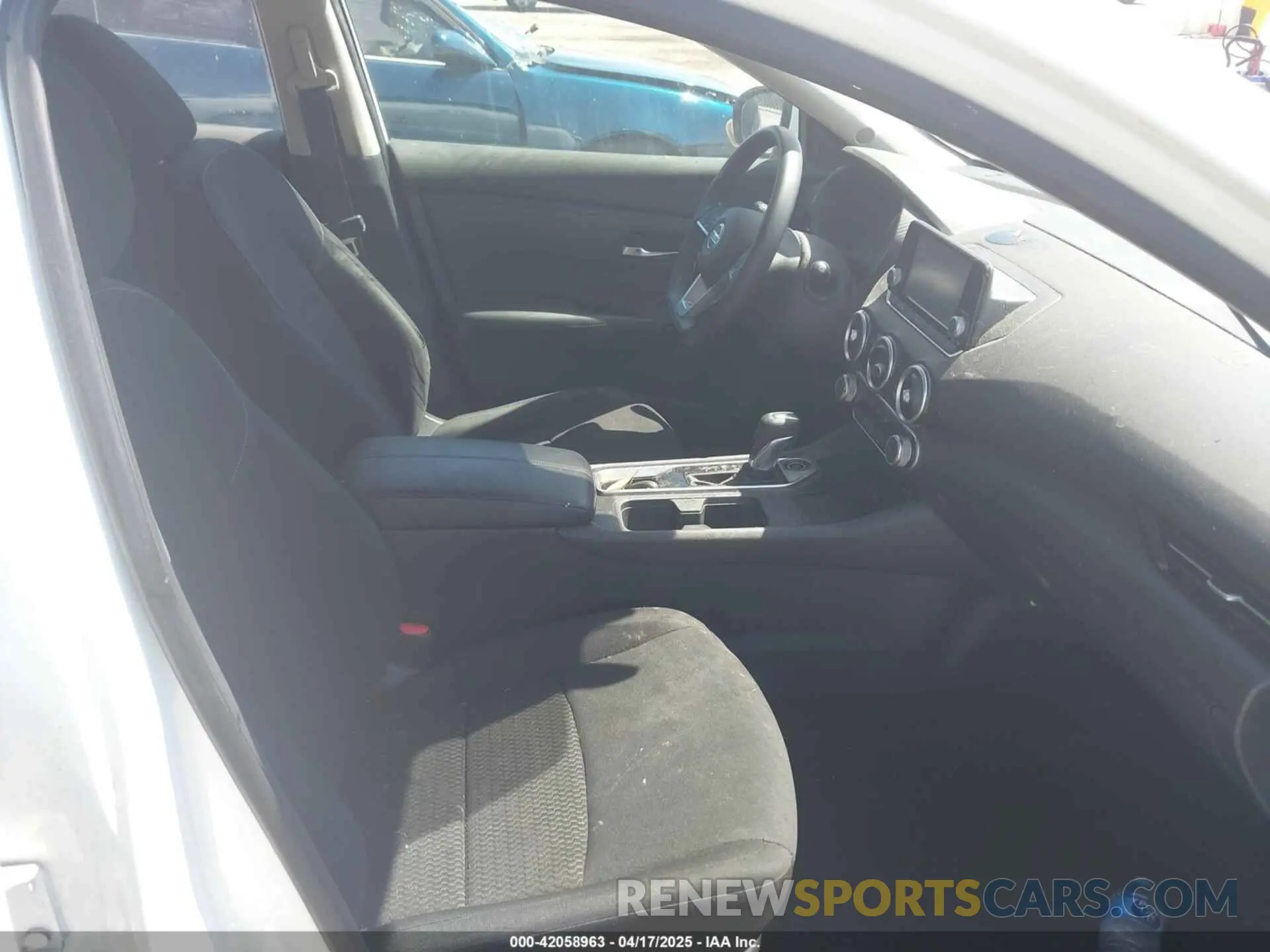 5 Photograph of a damaged car 3N1AB8BVXLY207174 NISSAN SENTRA 2020