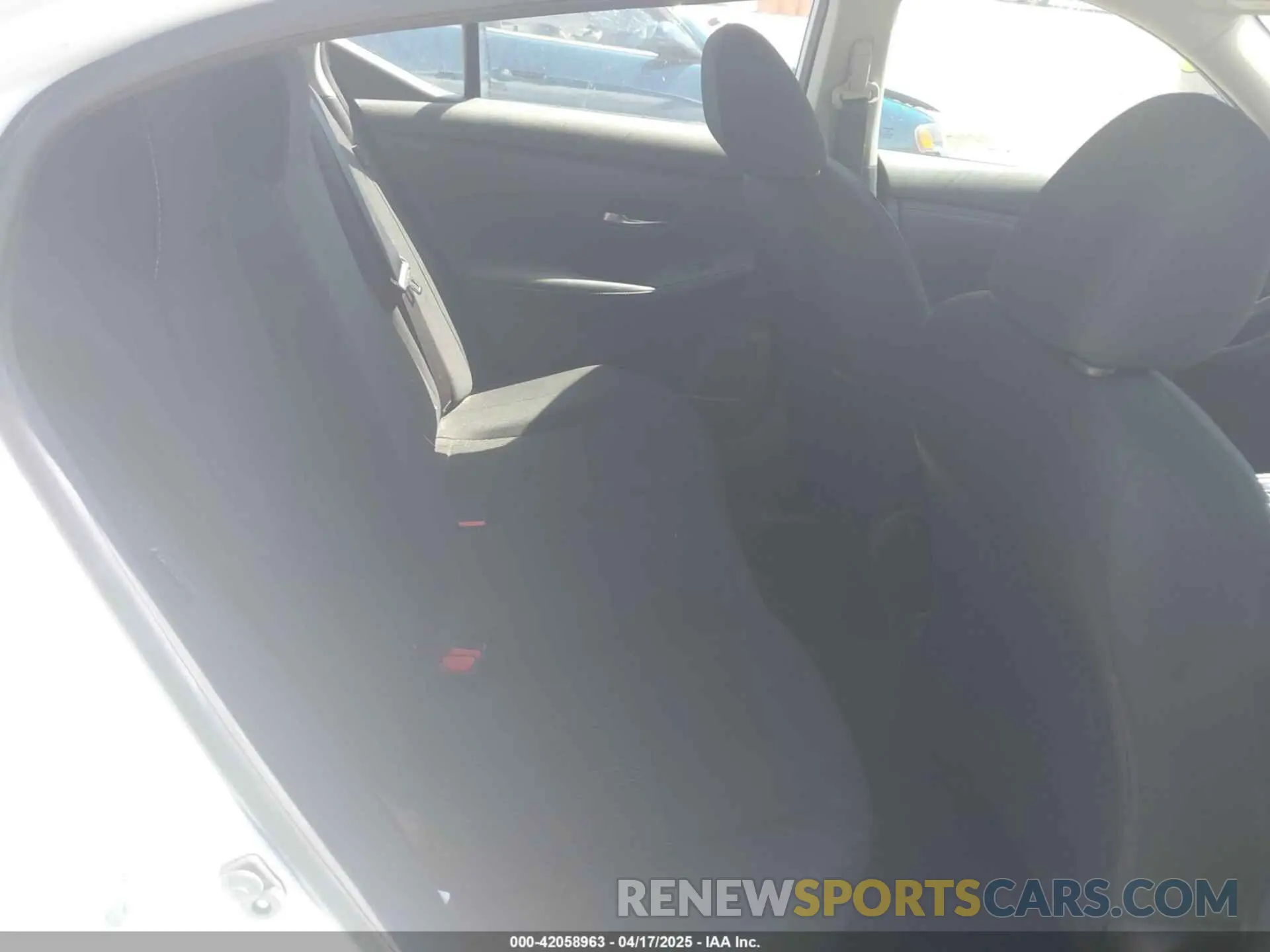 8 Photograph of a damaged car 3N1AB8BVXLY207174 NISSAN SENTRA 2020