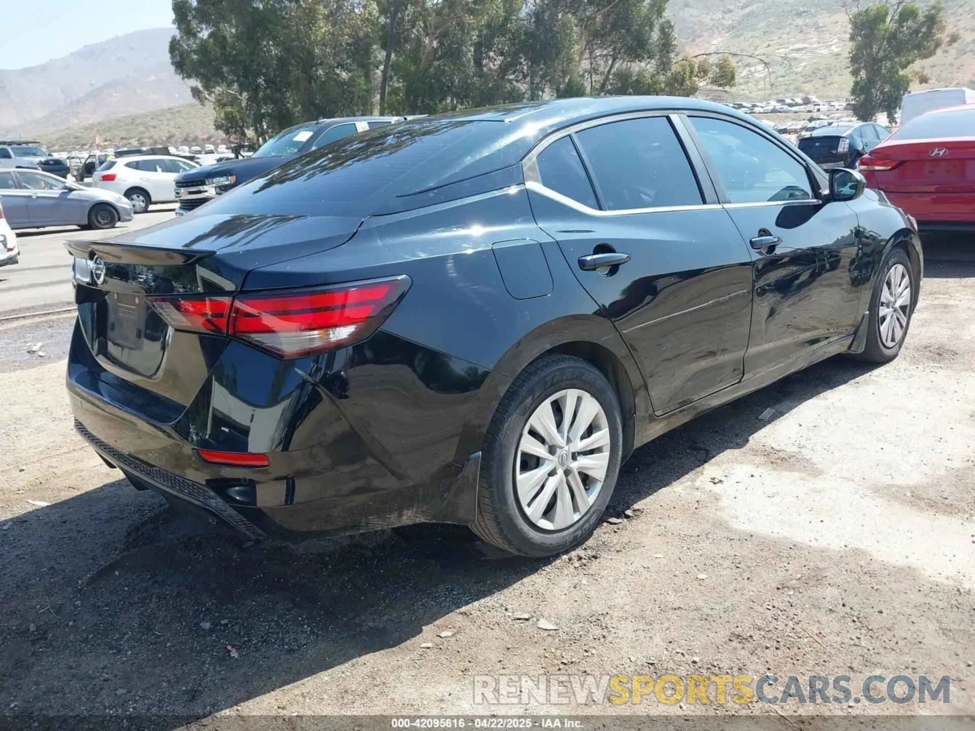 4 Photograph of a damaged car 3N1AB8BVXLY228512 NISSAN SENTRA 2020