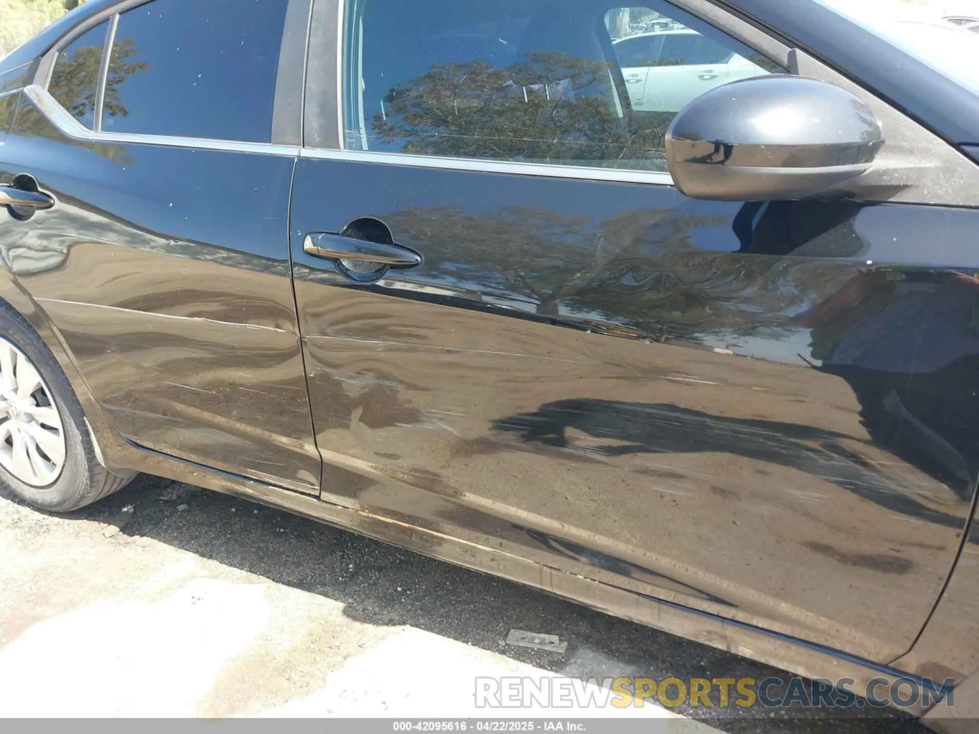 6 Photograph of a damaged car 3N1AB8BVXLY228512 NISSAN SENTRA 2020