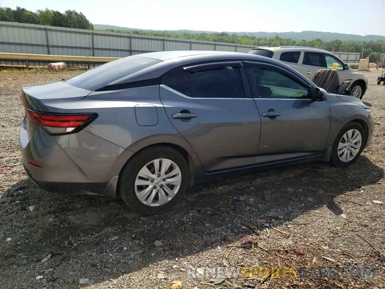 3 Photograph of a damaged car 3N1AB8BVXLY253877 NISSAN SENTRA 2020