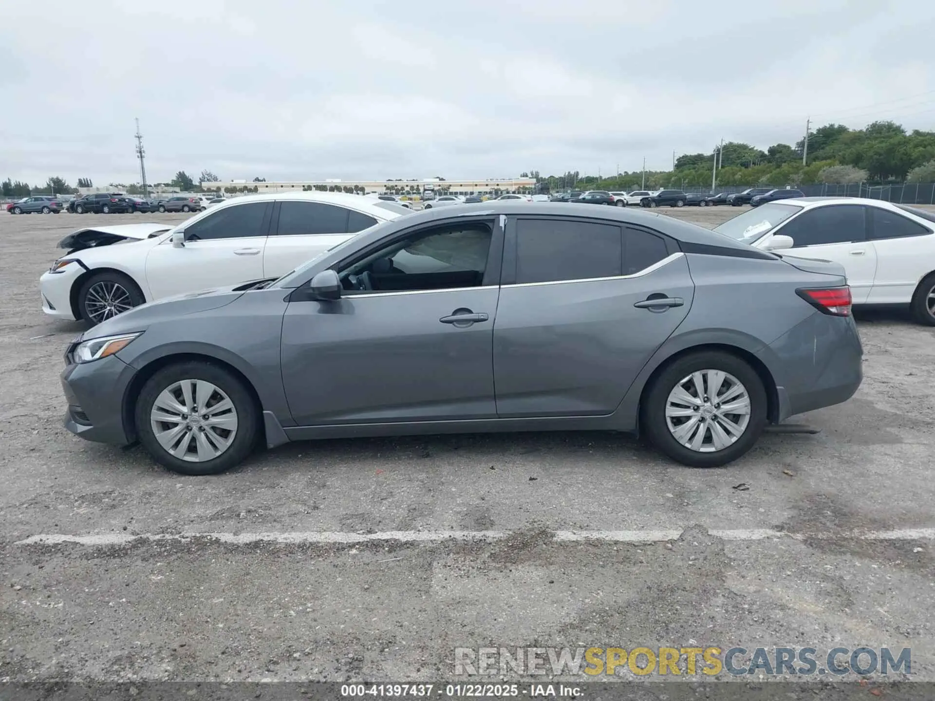 14 Photograph of a damaged car 3N1AB8BVXLY291612 NISSAN SENTRA 2020