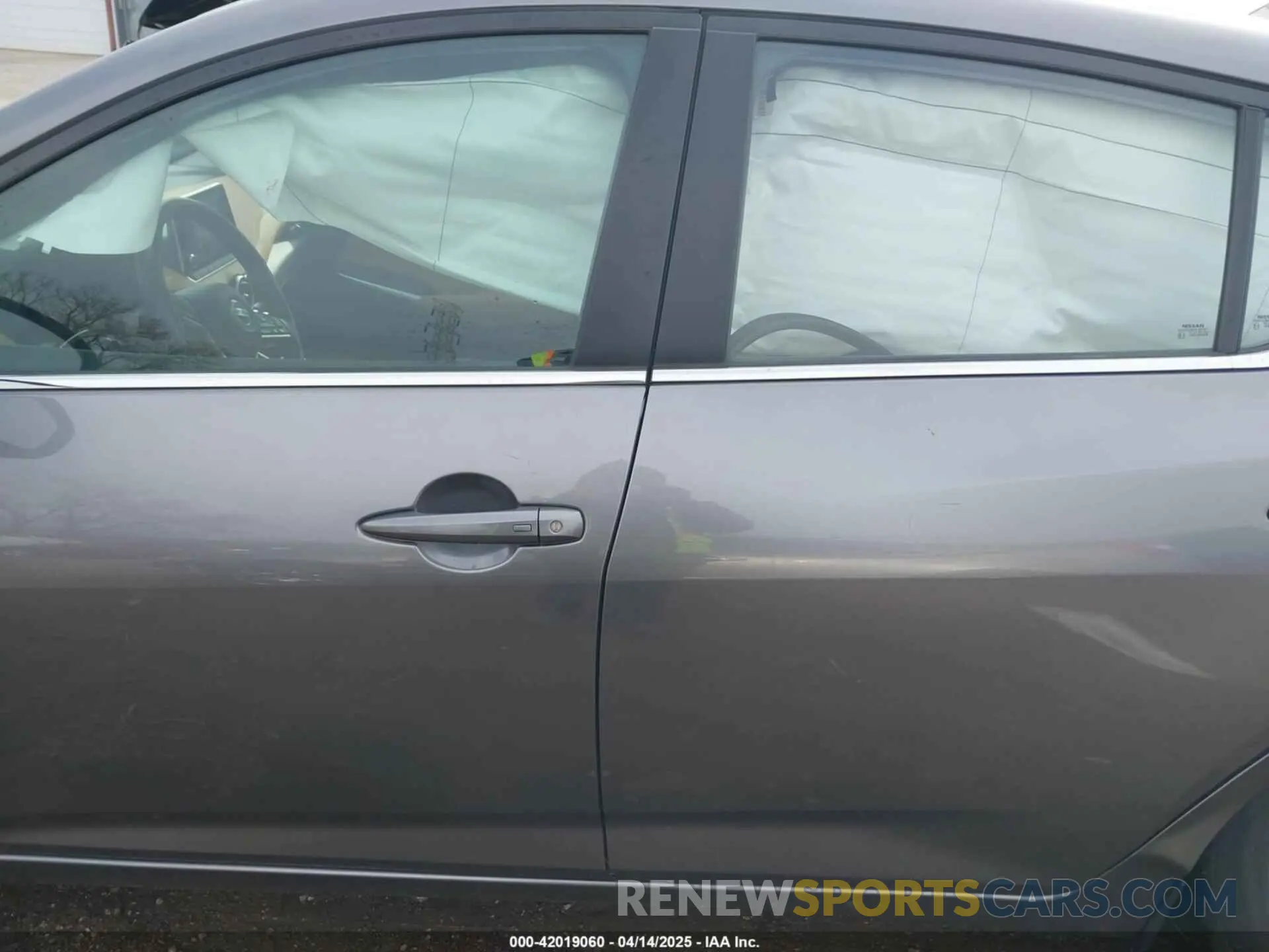 14 Photograph of a damaged car 3N1AB8CV0LY205903 NISSAN SENTRA 2020