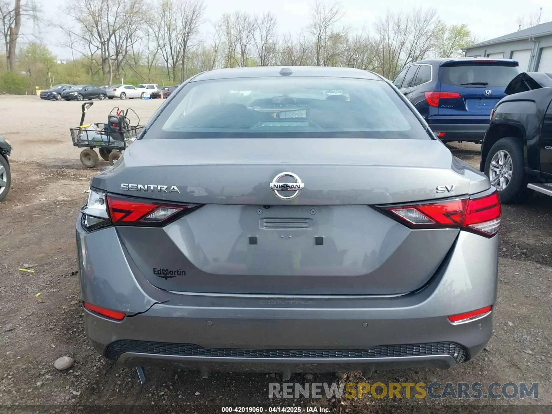 16 Photograph of a damaged car 3N1AB8CV0LY205903 NISSAN SENTRA 2020