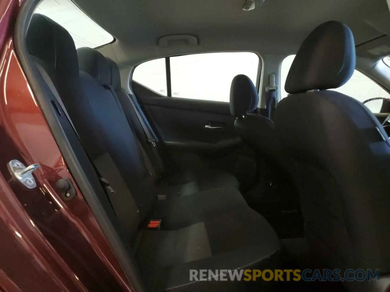 10 Photograph of a damaged car 3N1AB8CV0LY238772 NISSAN SENTRA 2020