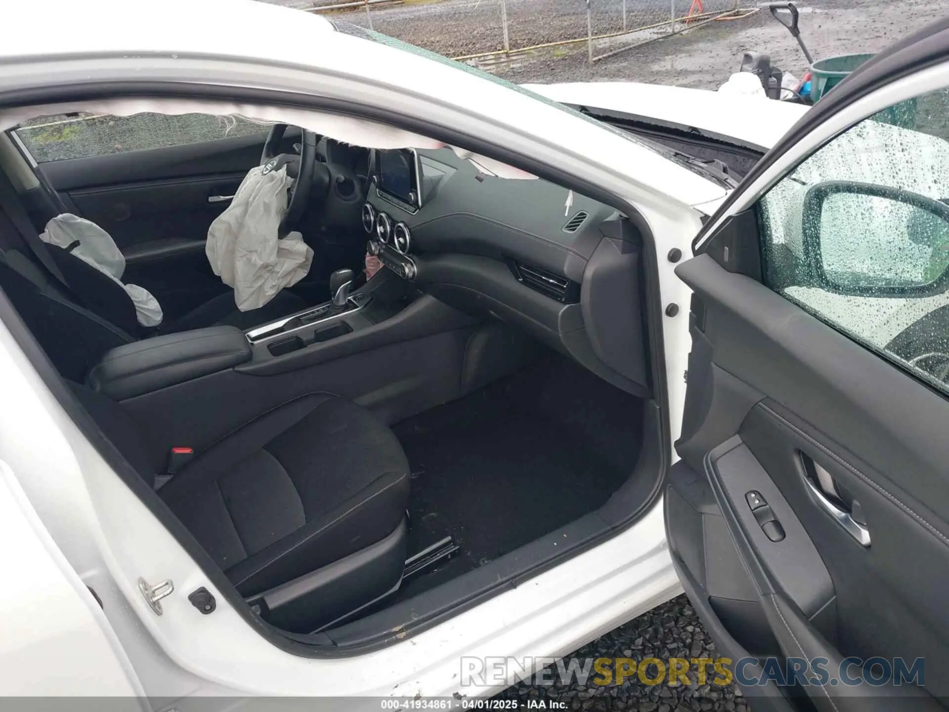 5 Photograph of a damaged car 3N1AB8CV0LY249870 NISSAN SENTRA 2020