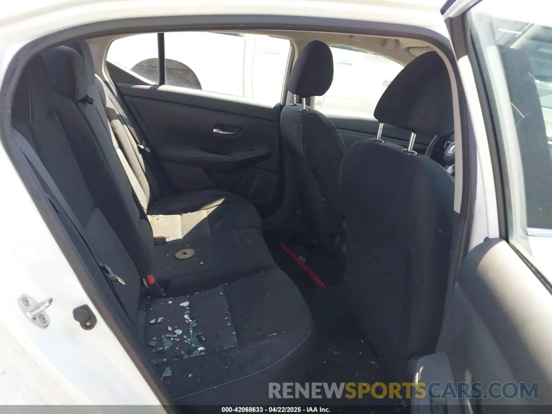 8 Photograph of a damaged car 3N1AB8CV1LY239591 NISSAN SENTRA 2020