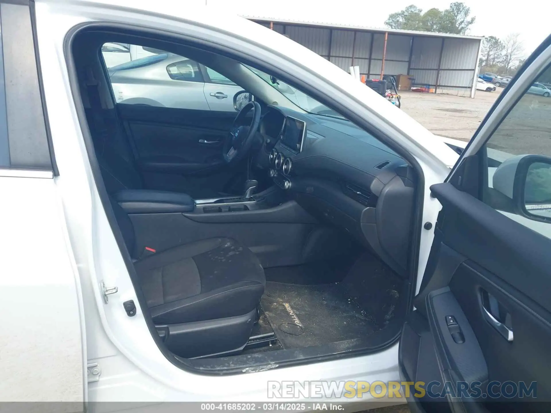 5 Photograph of a damaged car 3N1AB8CV1LY243656 NISSAN SENTRA 2020