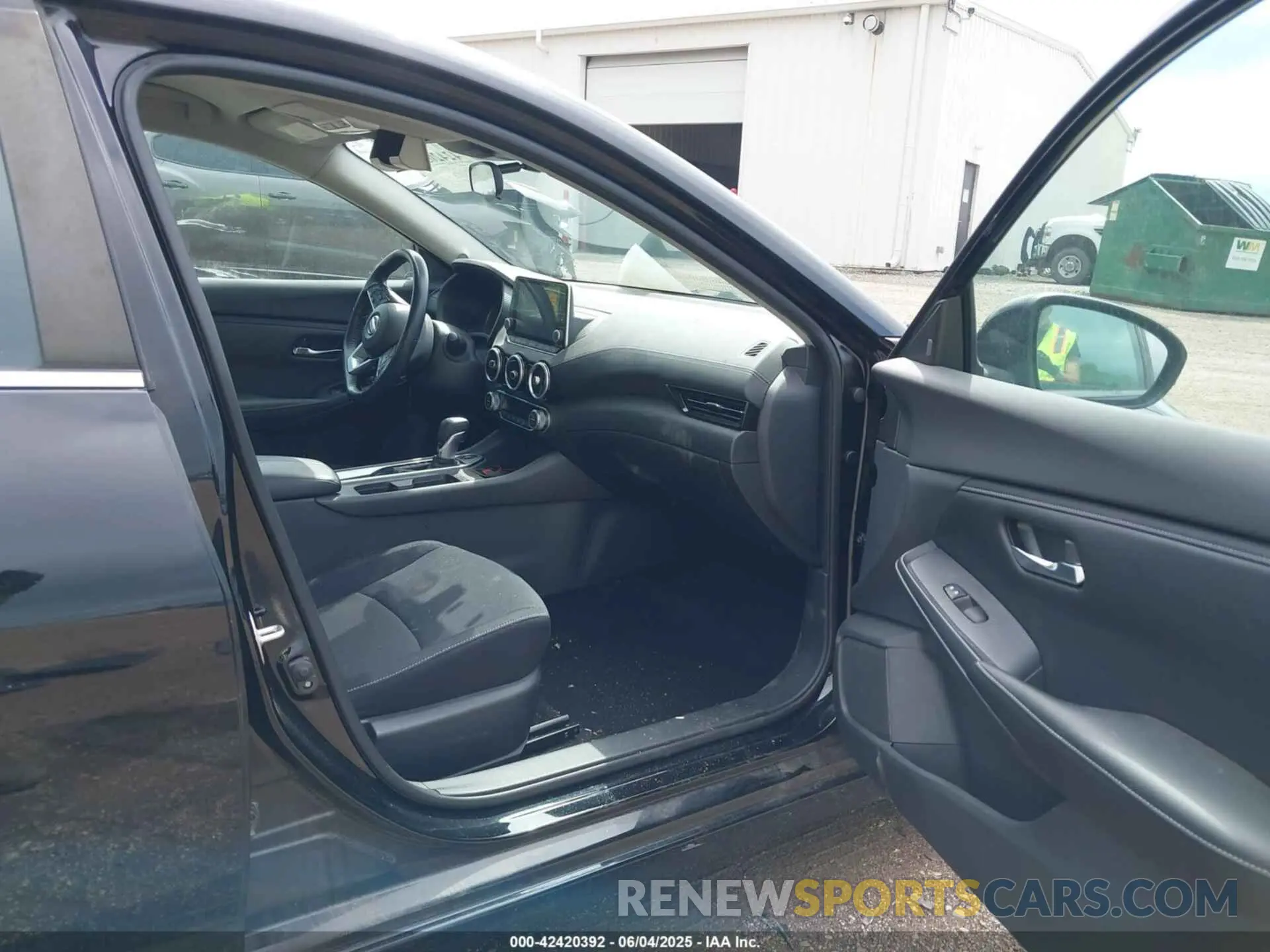 5 Photograph of a damaged car 3N1AB8CV2LY215820 NISSAN SENTRA 2020