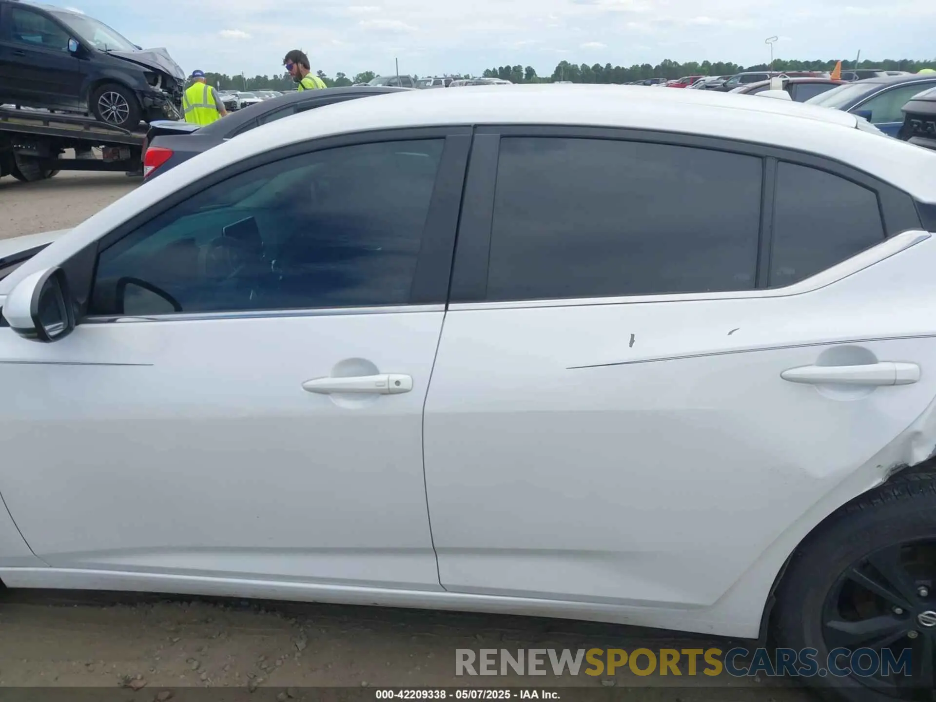 14 Photograph of a damaged car 3N1AB8CV3LY206267 NISSAN SENTRA 2020