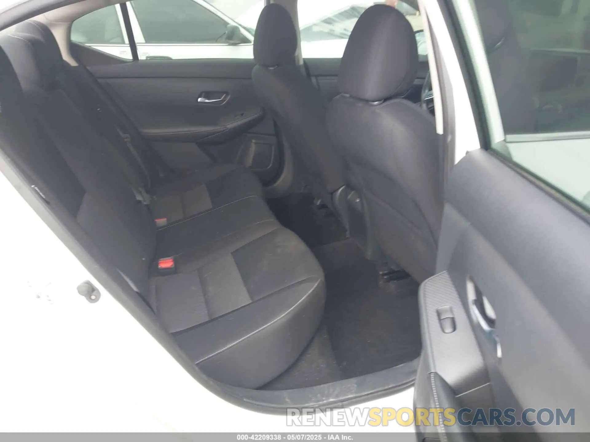 8 Photograph of a damaged car 3N1AB8CV3LY206267 NISSAN SENTRA 2020