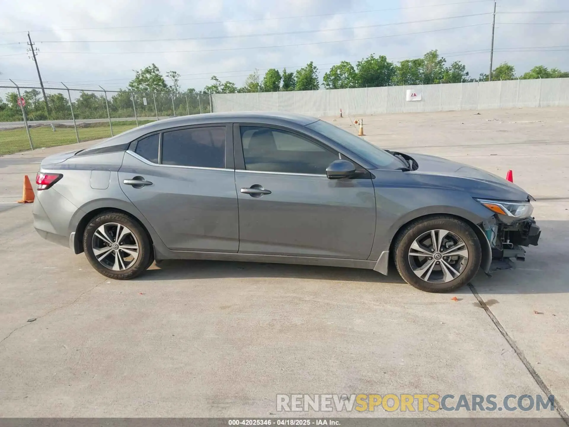 13 Photograph of a damaged car 3N1AB8CV3LY268879 NISSAN SENTRA 2020